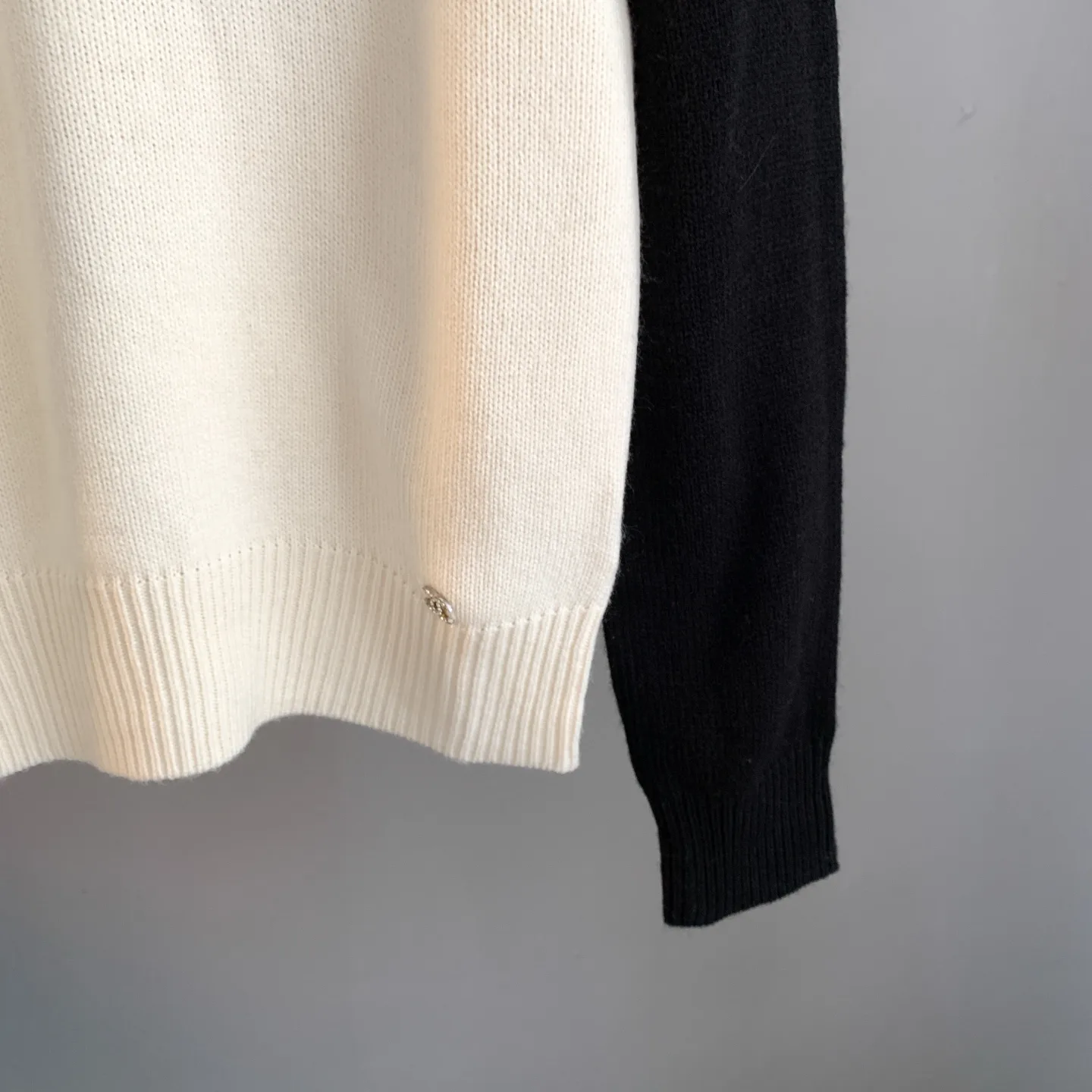 Fawn Intarsia Cashmere Crew-Neck Sweater D27022886 — view 9