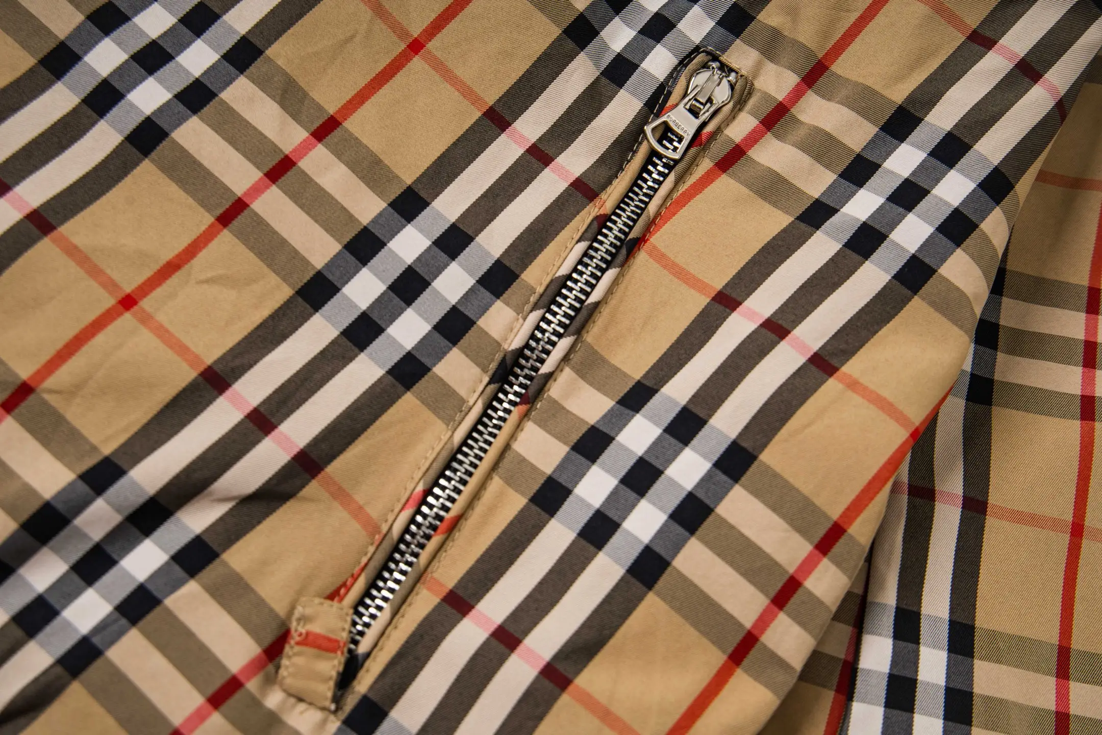 Reversible Check Hooded Jacket D27522197 — view 7