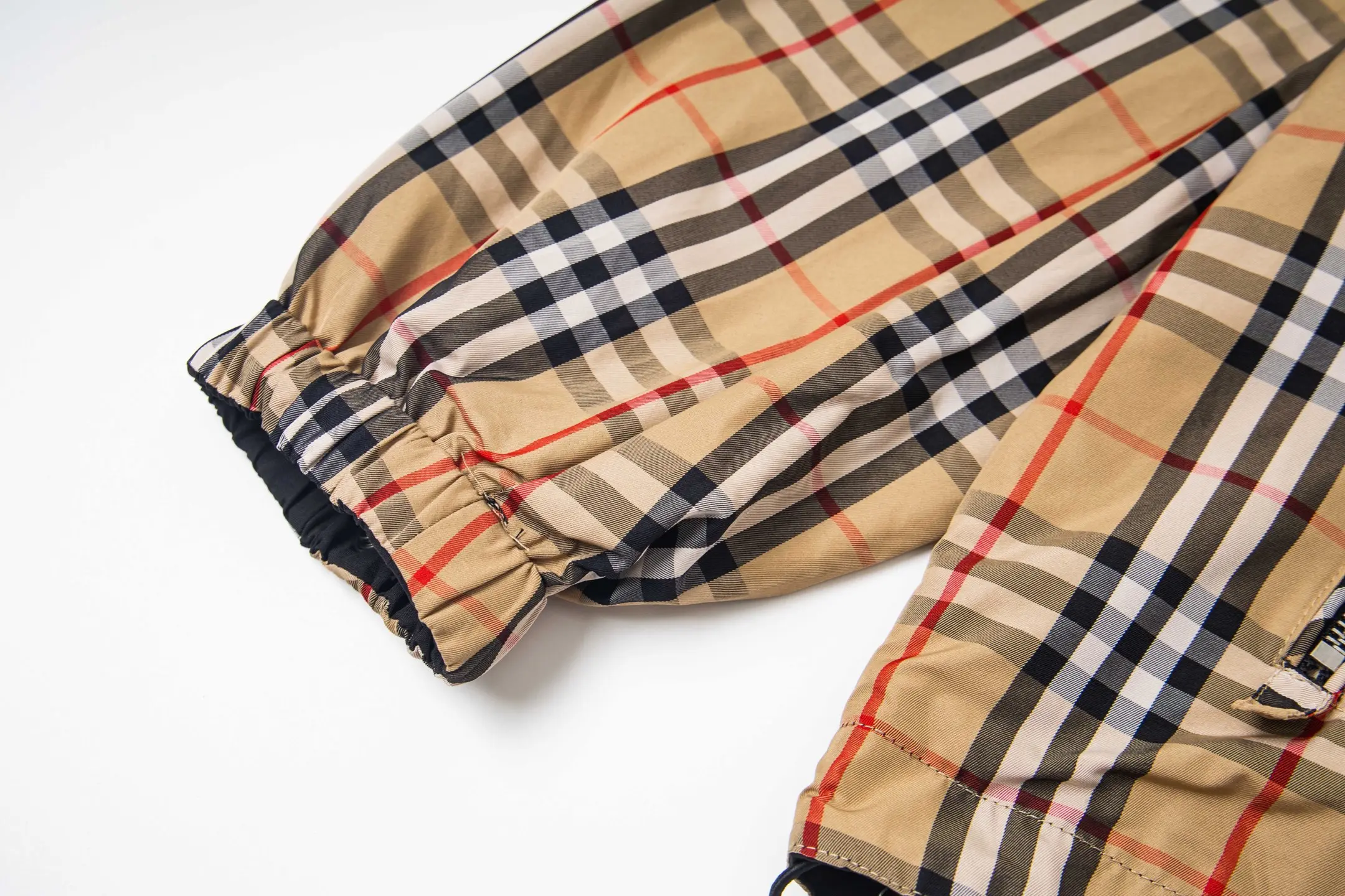 Reversible Check Hooded Jacket D27522197 — view 8