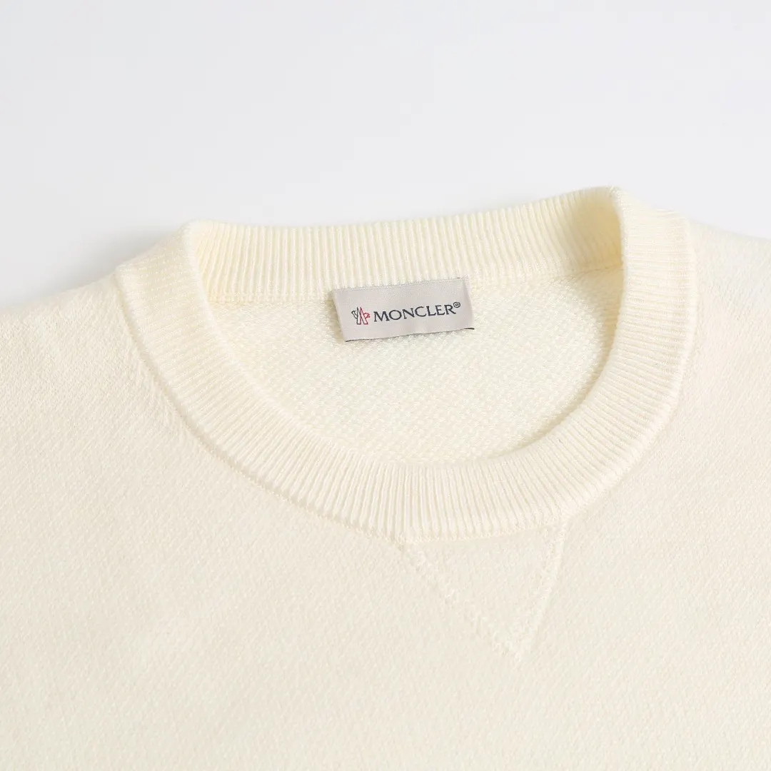 Pocket-Detail Wool-Blend Crew-Neck Sweater D27521908 — view 4