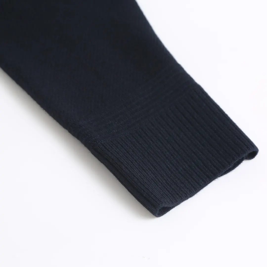 Logo-Patch Wool-Blend Crew-Neck Sweater D27521907 — view 7