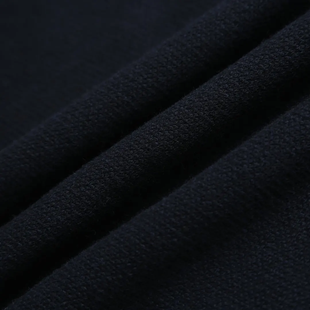 Logo-Patch Wool-Blend Crew-Neck Sweater D27521907 — view 9