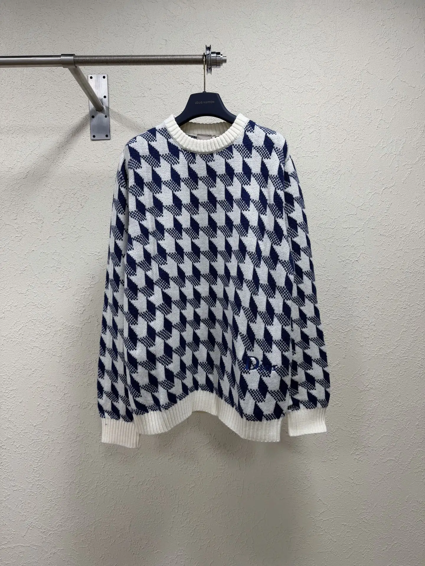 Houndstooth Jacquard Wool Crew-Neck Sweater D28021883