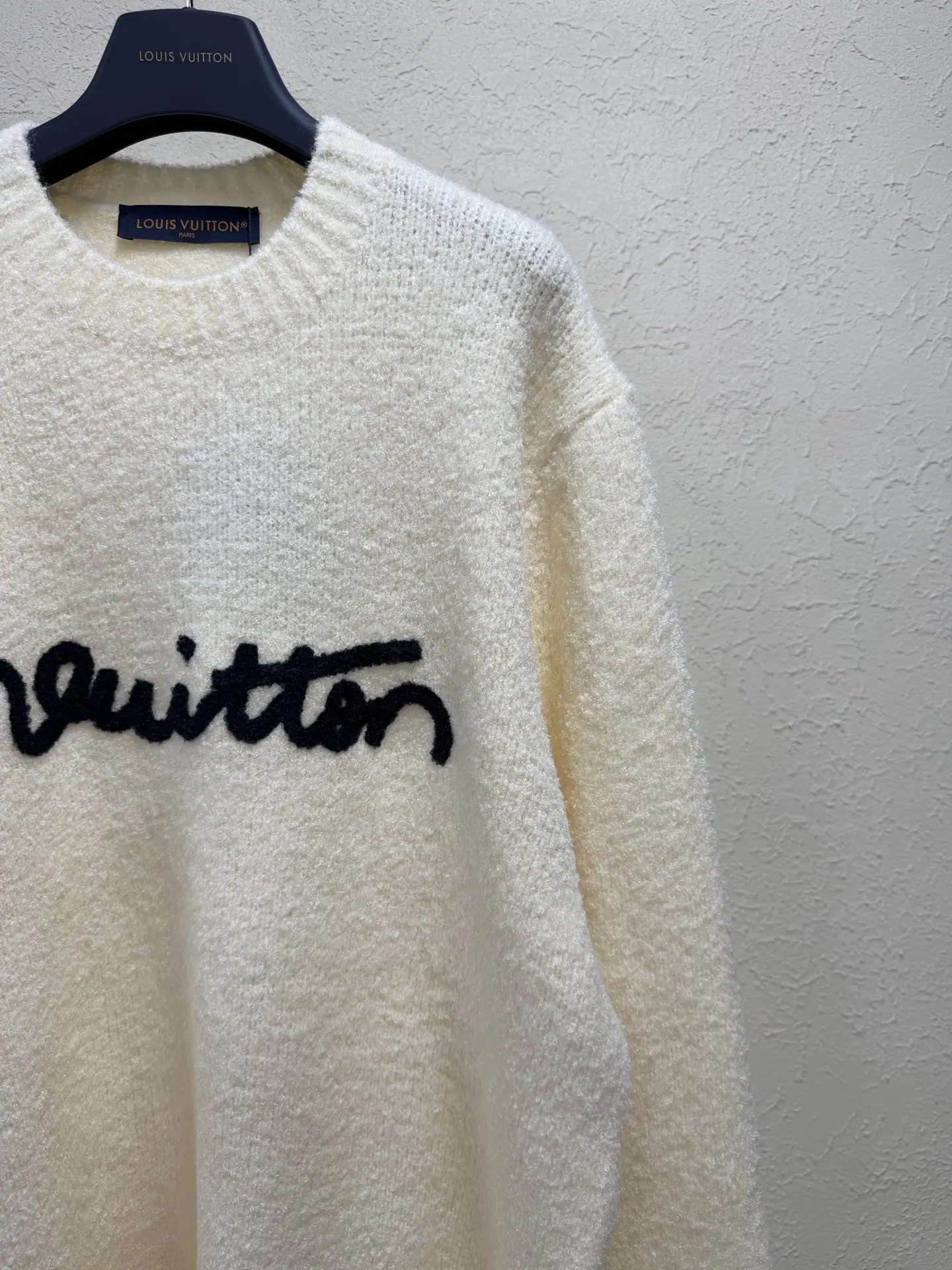 Logo Embroidered Bouclé Wool Sweater D28021886 — view 2