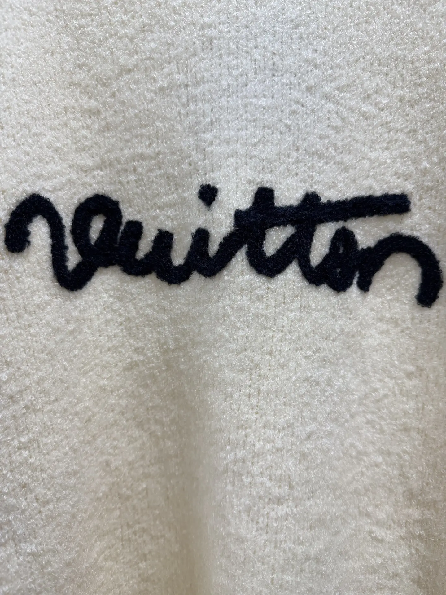 Logo Embroidered Bouclé Wool Sweater D28021886 — view 3