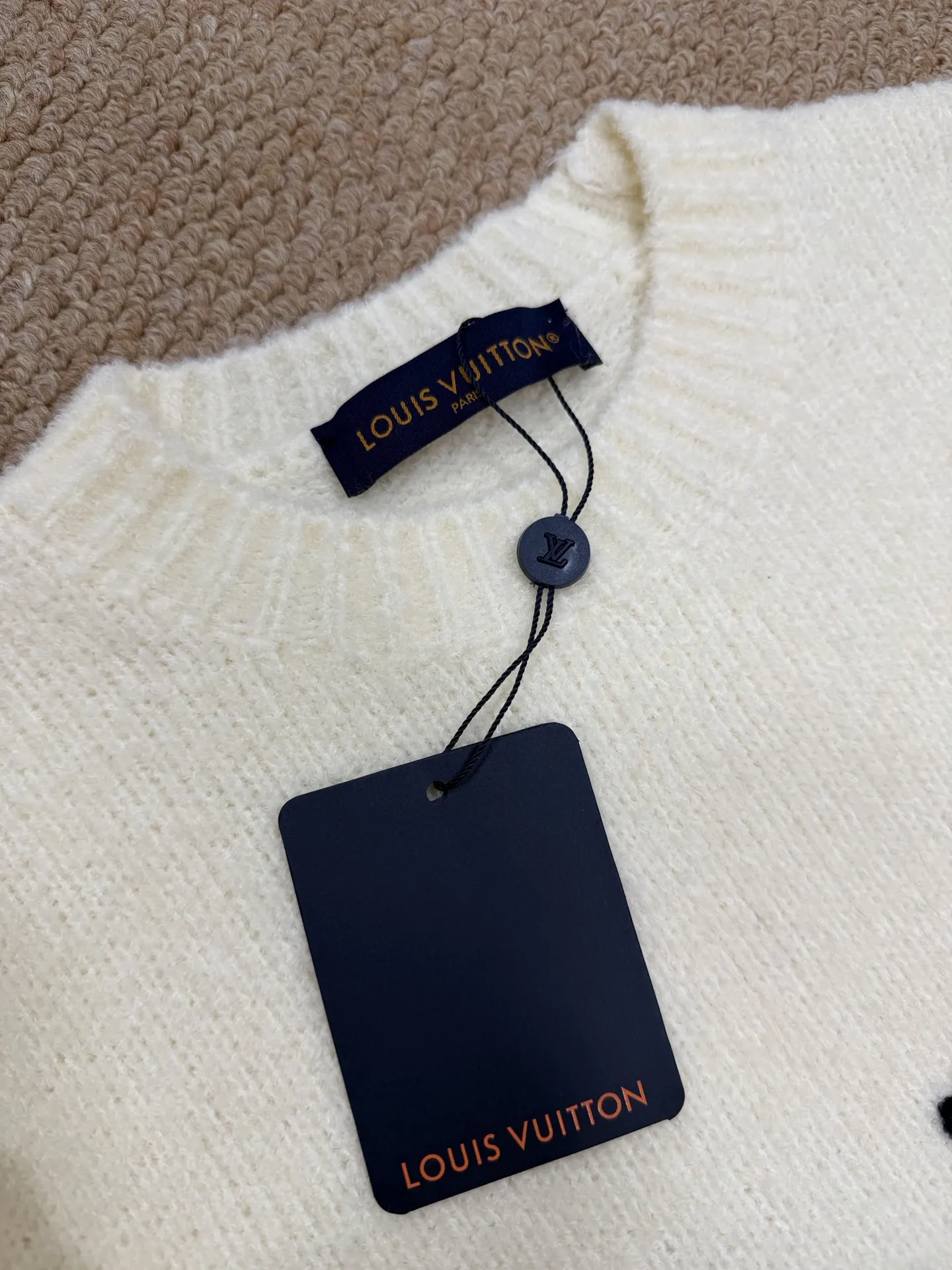 Logo Embroidered Bouclé Wool Sweater D28021886 — view 5