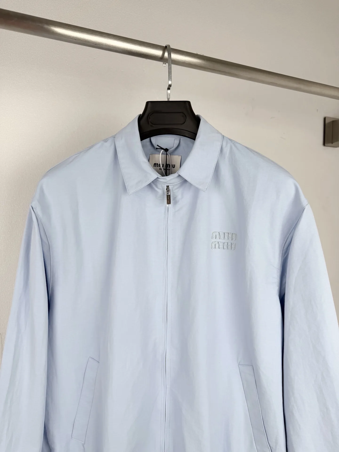 Embroidered Logo Oversized Poplin Blouson Jacket D28020016 — view 2