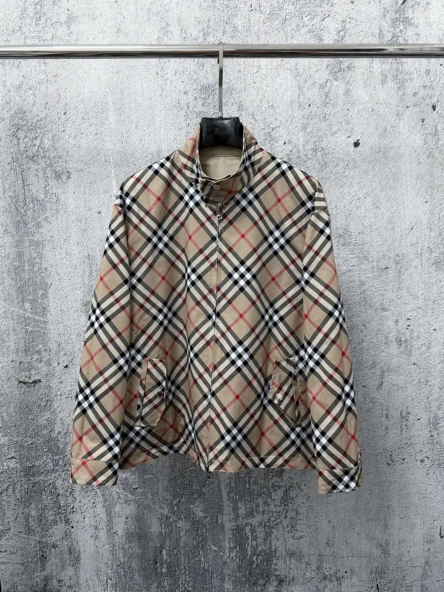 Reversible Vintage Check Hooded Jacket D28523557