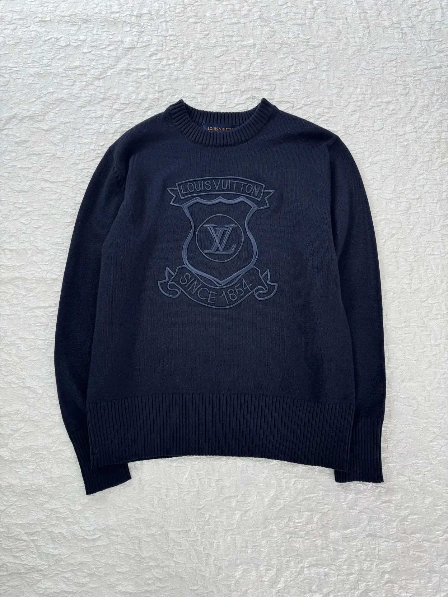 Shield Crest Embroidered Crew-Neck Sweater D28519932 — view 3