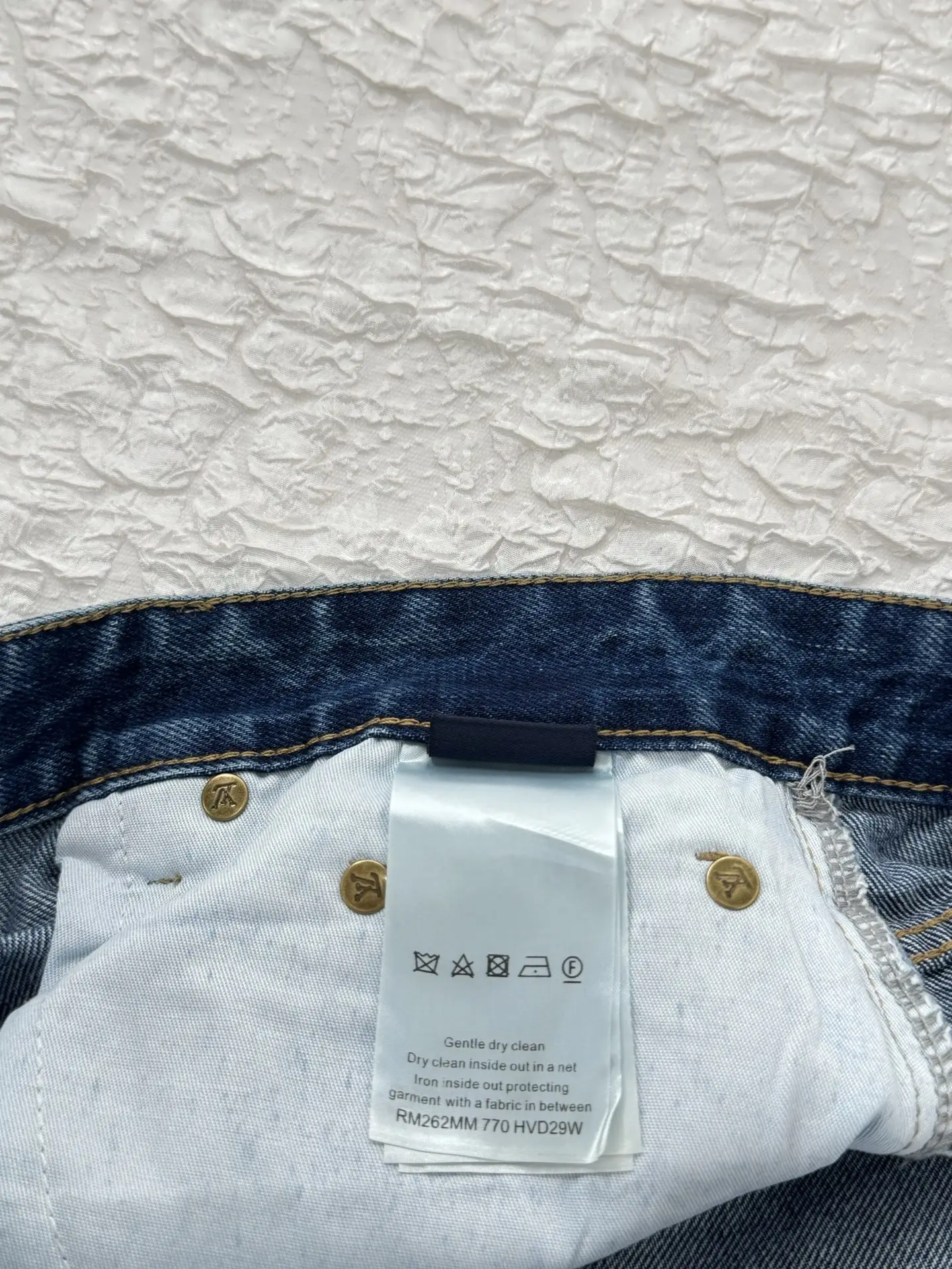 Crystal-Embellished Straight-Leg Jeans D28519930 — view 9