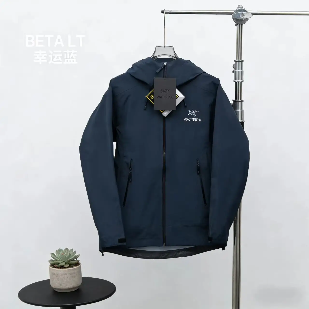 Beta LT GORE-TEX Hooded Shell Jacket D29021398 — view 8