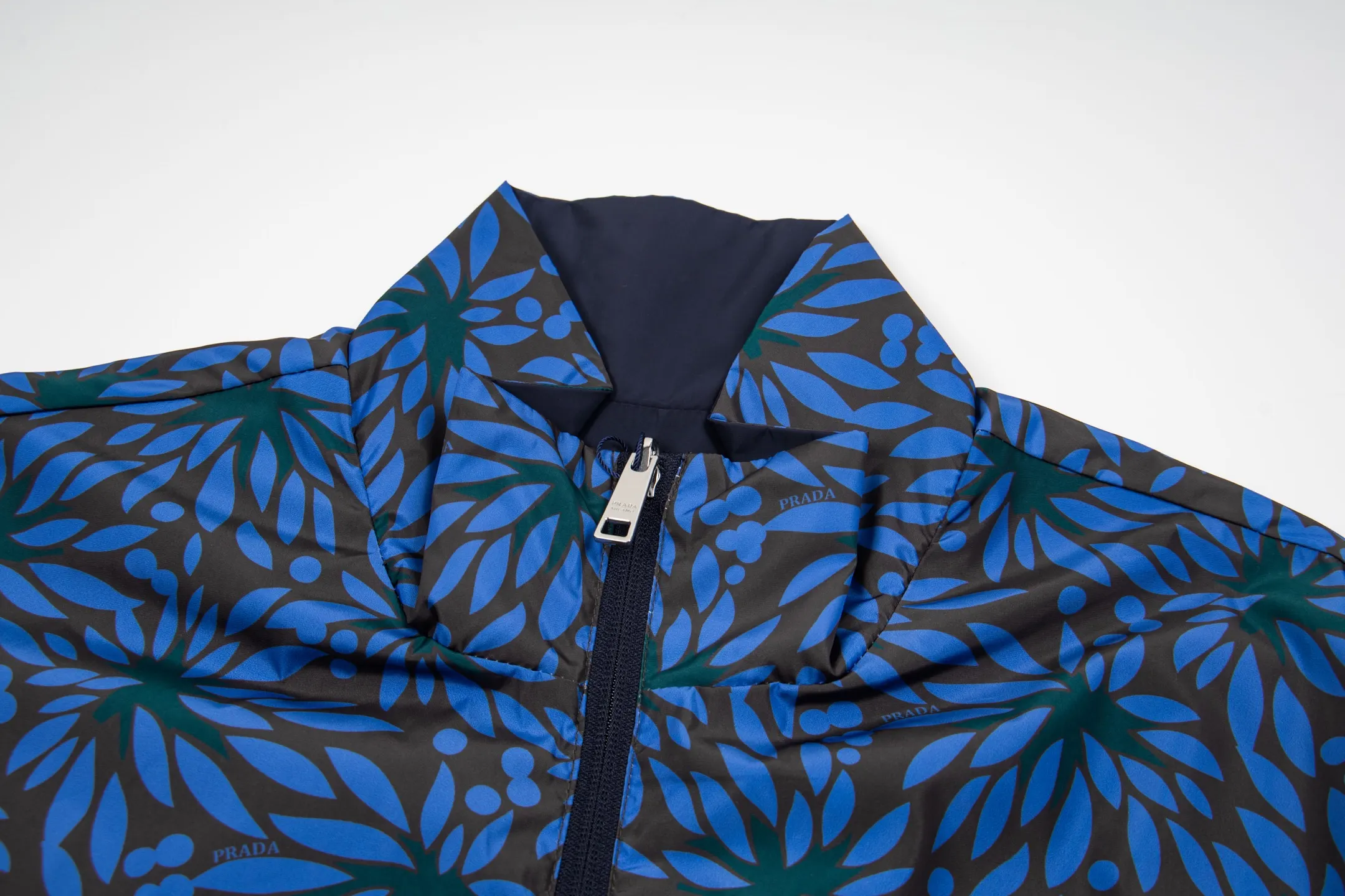 Re-Nylon Reversible Floral Print Jacket D29021669 — view 3