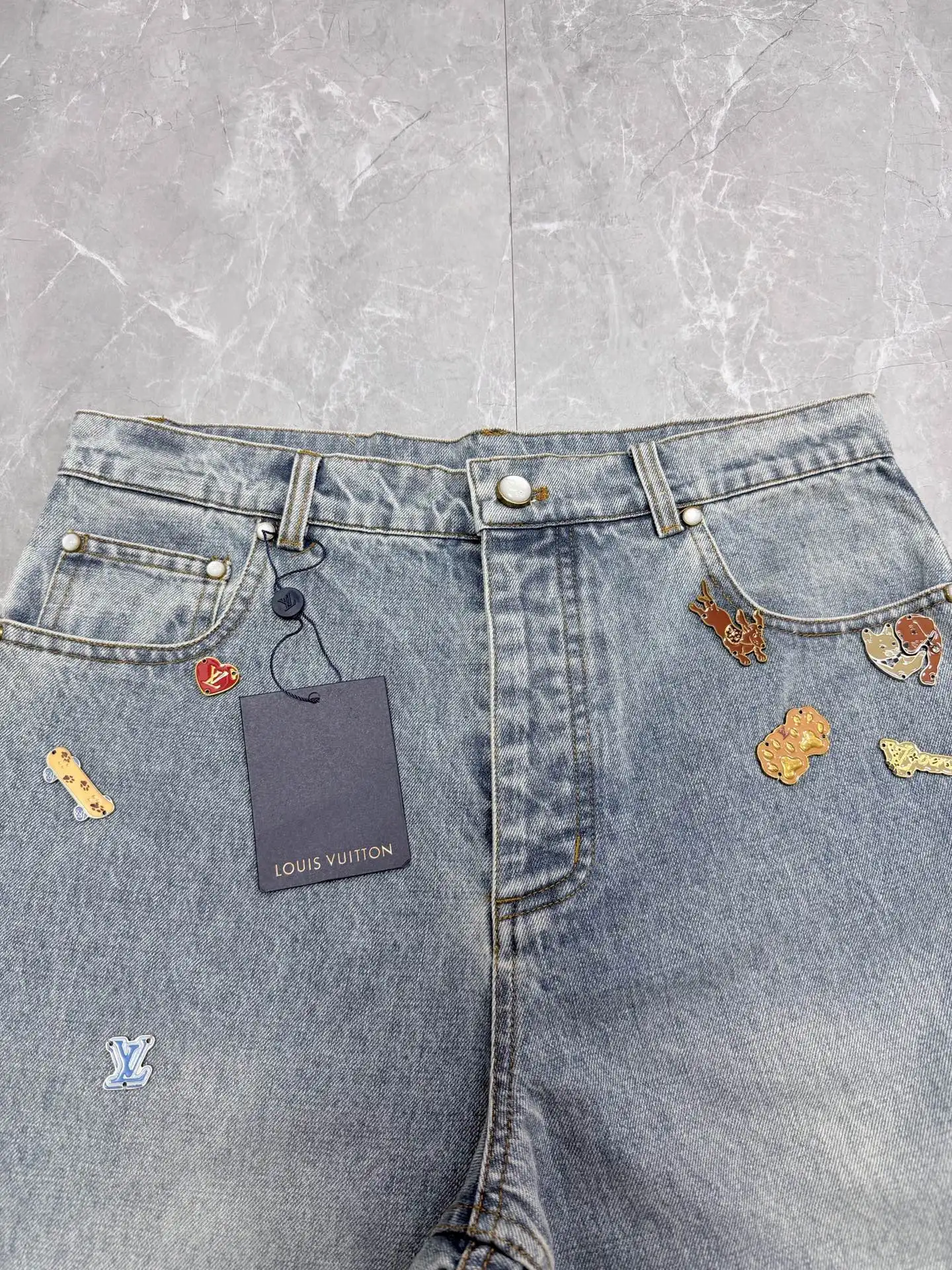 Embellished Straight-Leg Denim Jeans D29022039 — view 3