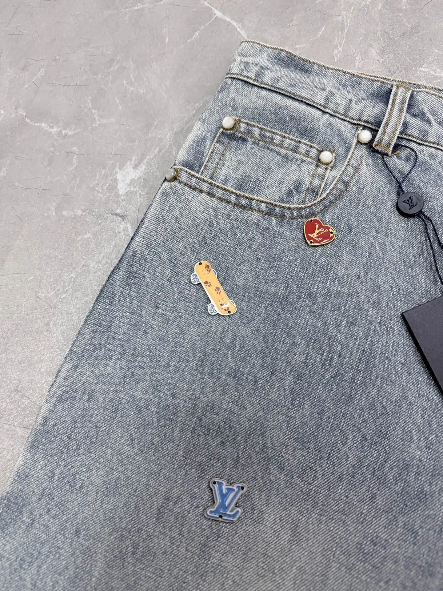 Embellished Straight-Leg Denim Jeans D29022039 — view 7
