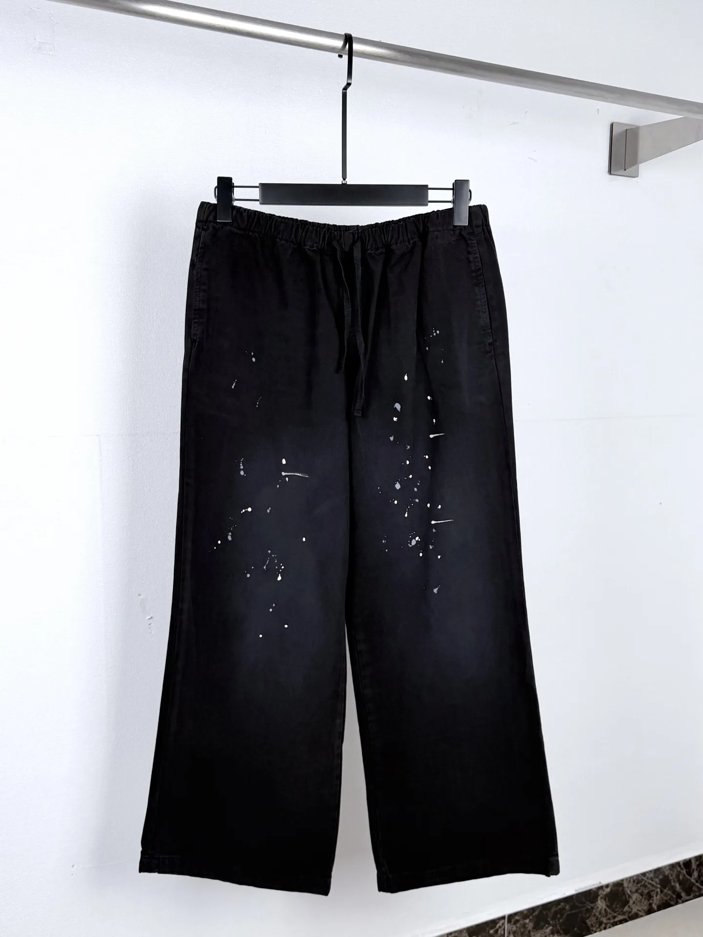 Paint-Splatter Relaxed Cotton Trousers D29519991