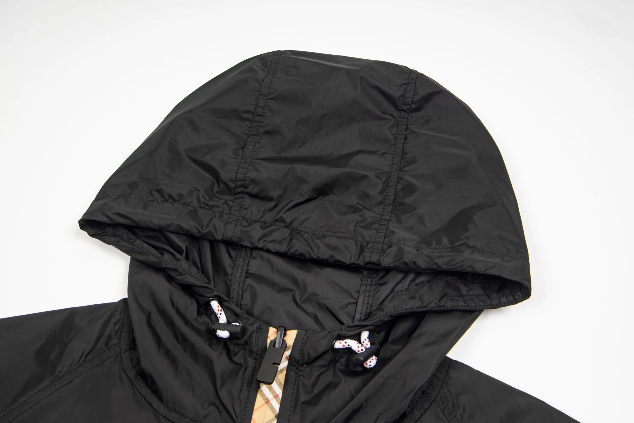 Check-Placket Hooded Nylon Jacket D29521672 — view 3