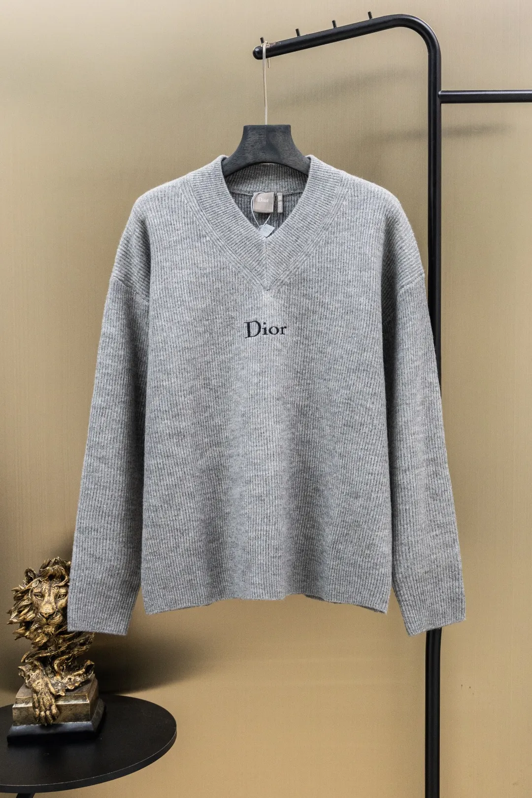 Logo-Embroidered Wool-Blend V-Neck Sweater D29523431