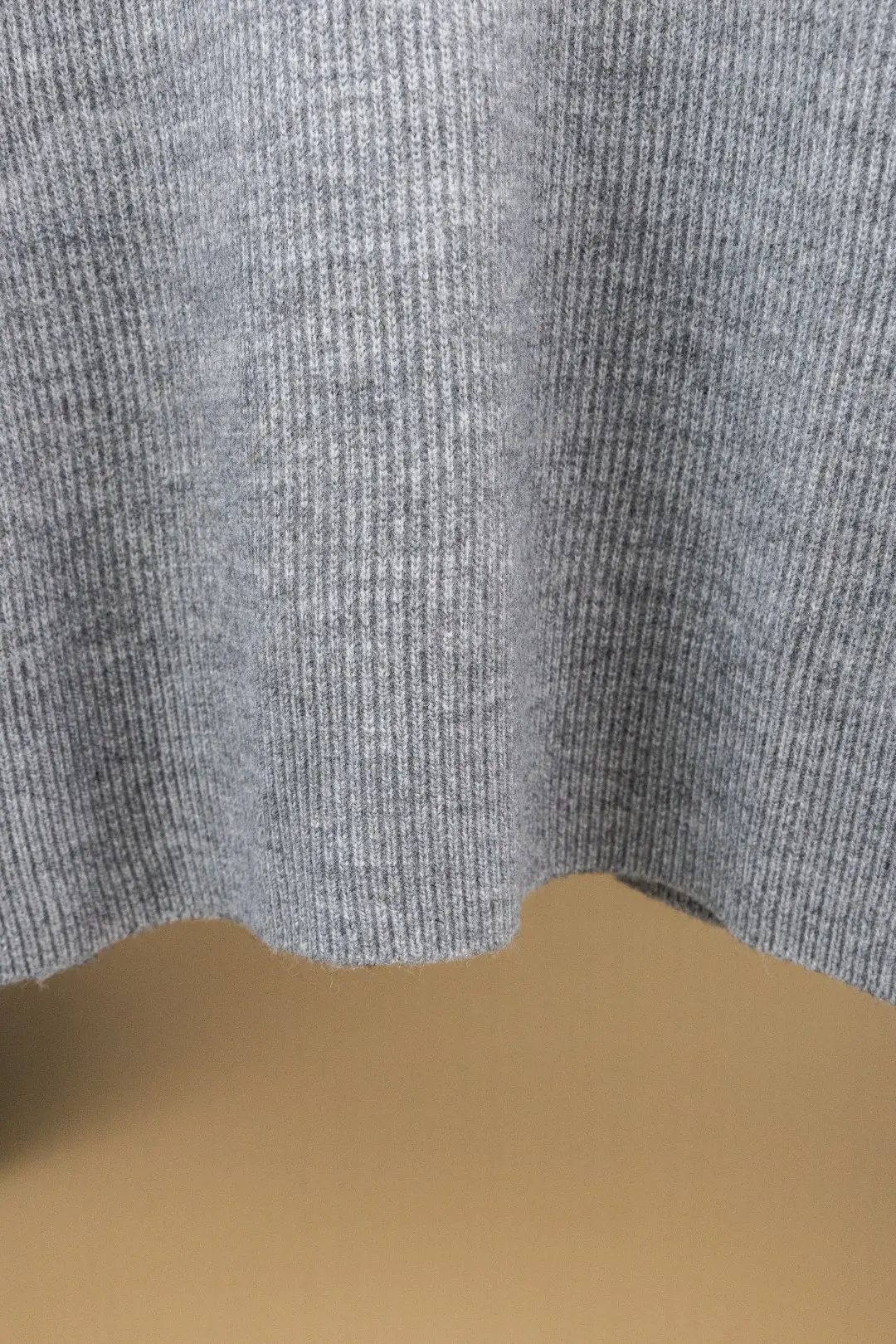 Logo-Embroidered Wool-Blend V-Neck Sweater D29523431 — view 7