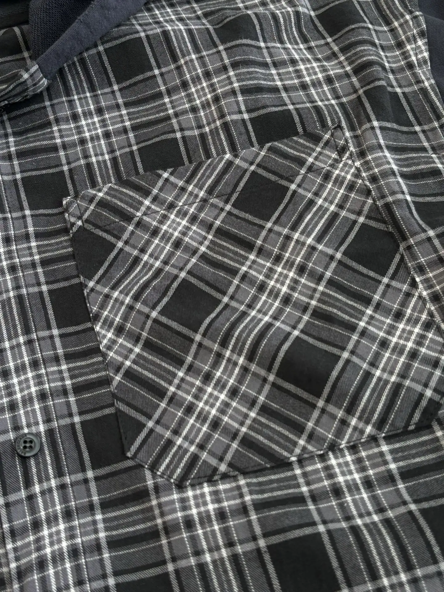 Layered Plaid Flannel Hooded Shirt D30022610 — view 5