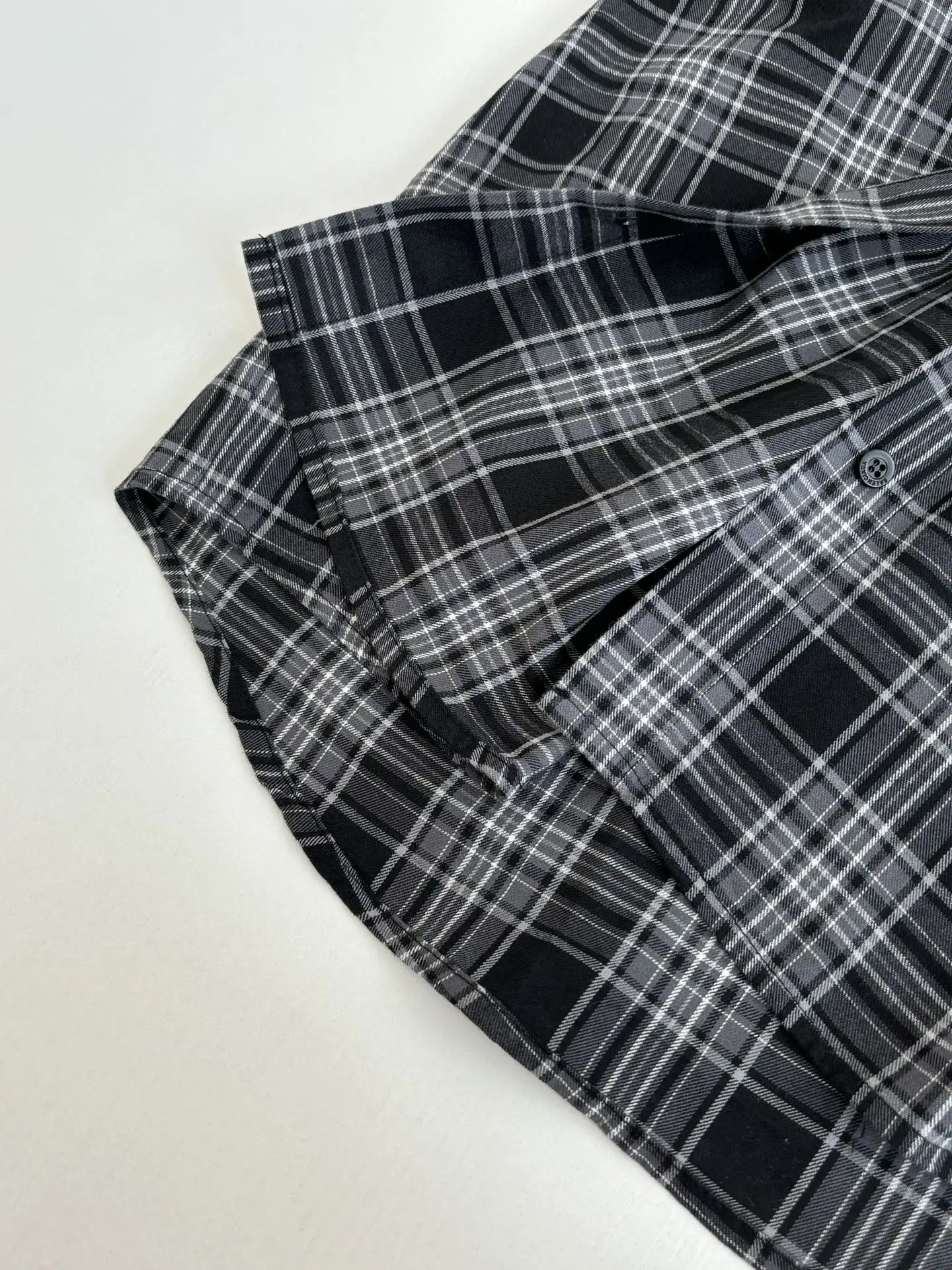 Layered Plaid Flannel Hooded Shirt D30022610 — view 6