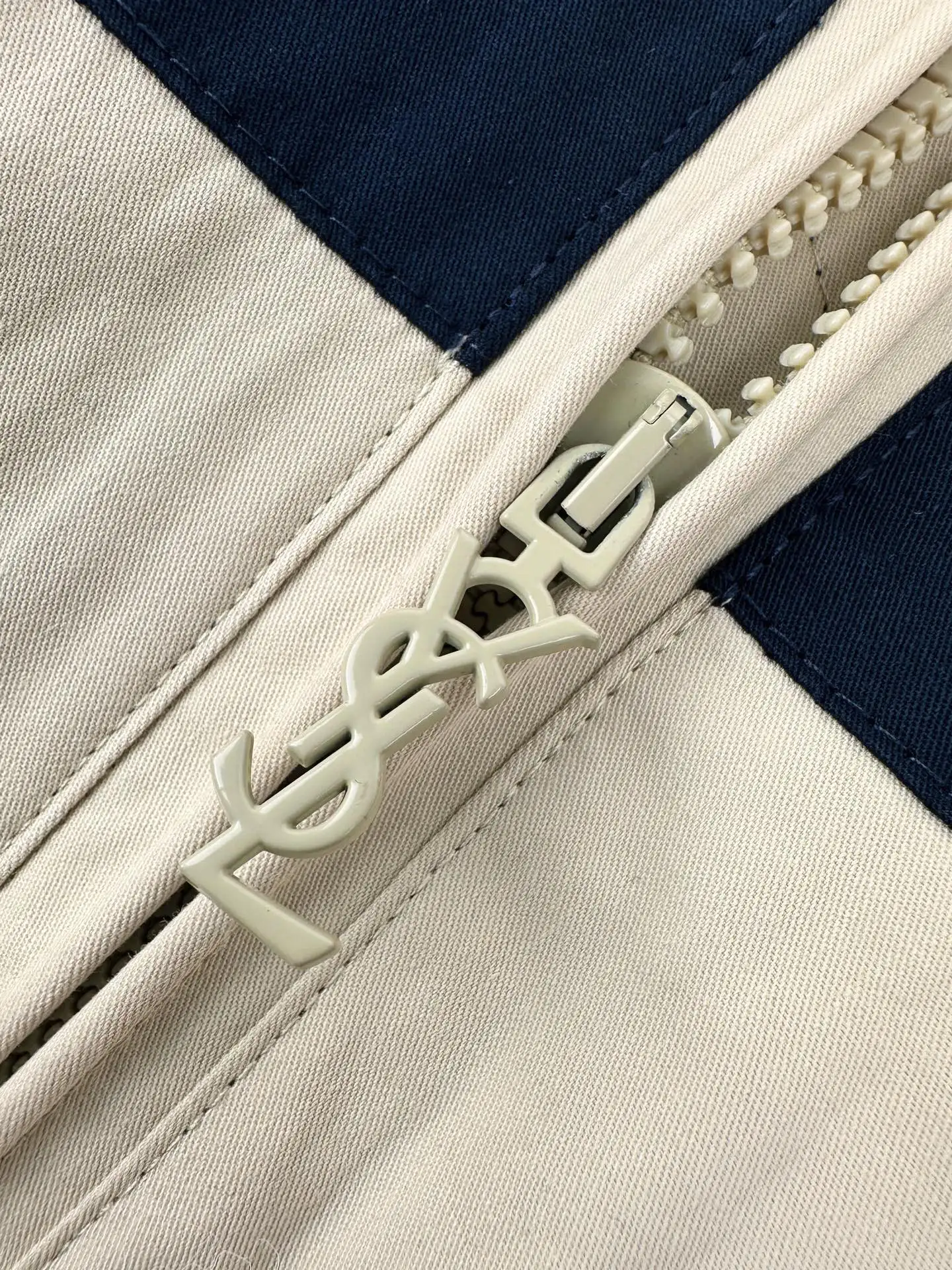 Logo-Embroidered Color-Block Poplin Jacket D30521413 — view 4