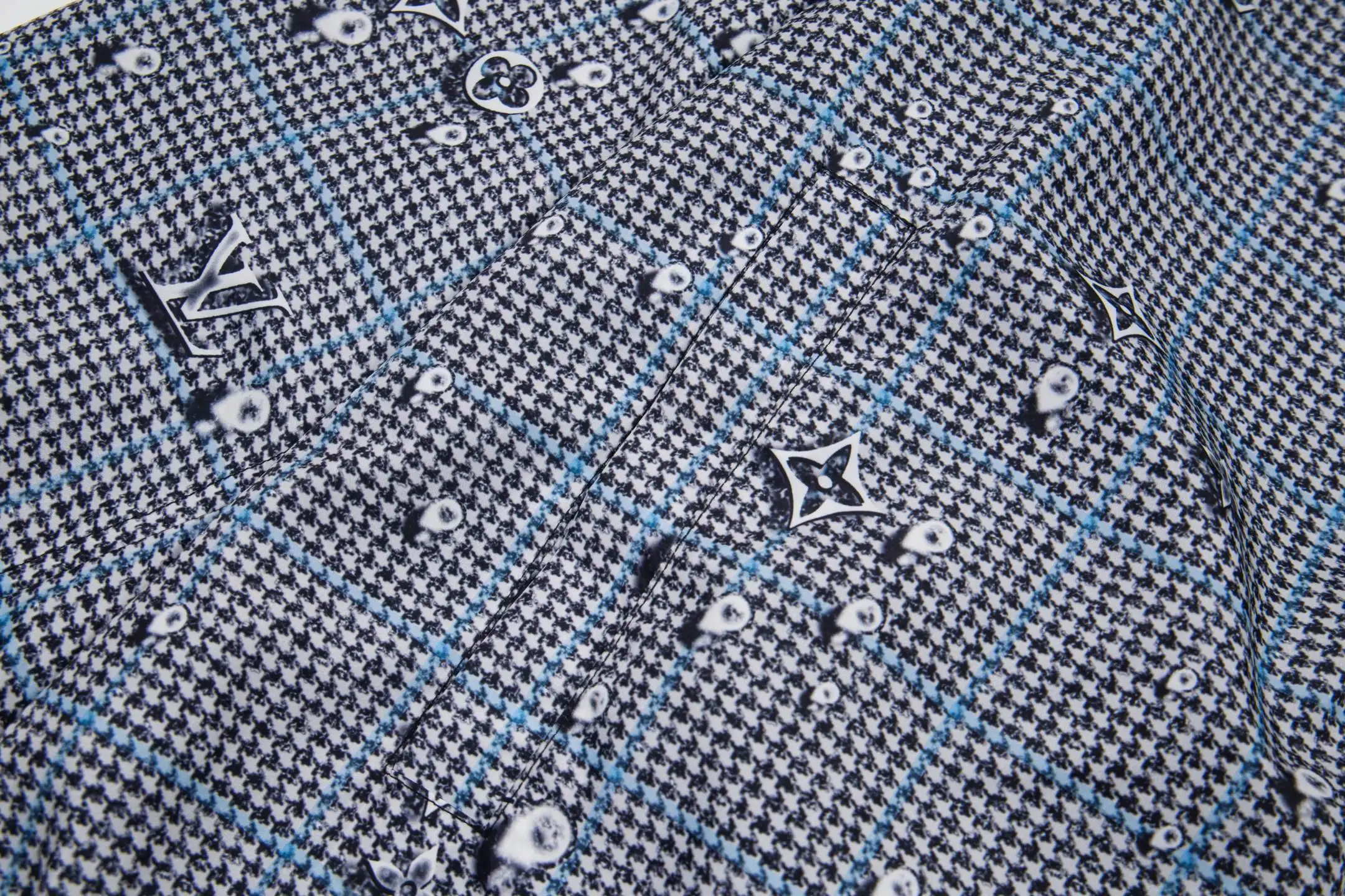 Reversible Monogram Print Hooded Windbreaker D30522196 — view 7