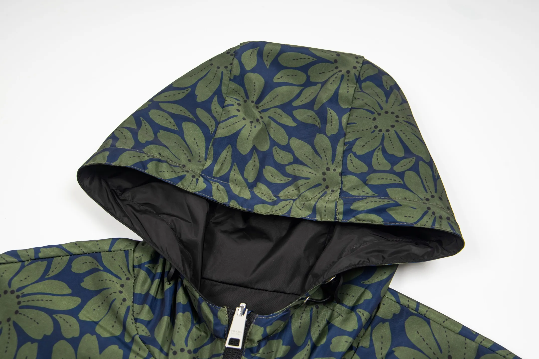 Floral Print Re-Nylon Hooded Jacket D30521671 — view 3