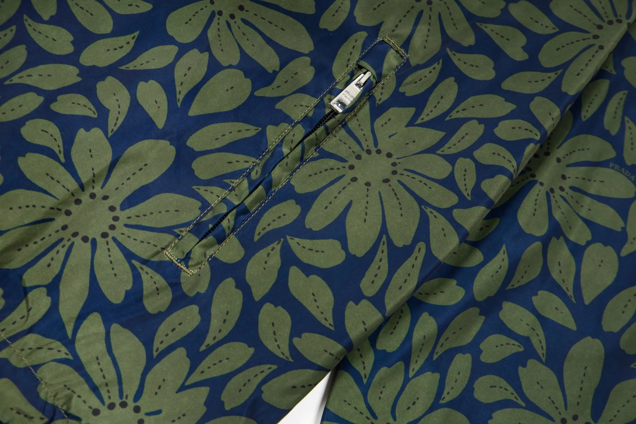 Floral Print Re-Nylon Hooded Jacket D30521671 — view 6
