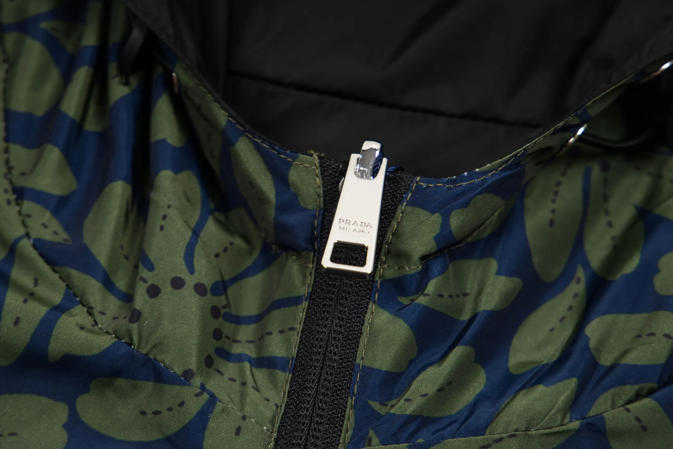 Floral Print Re-Nylon Hooded Jacket D30521671 — view 7