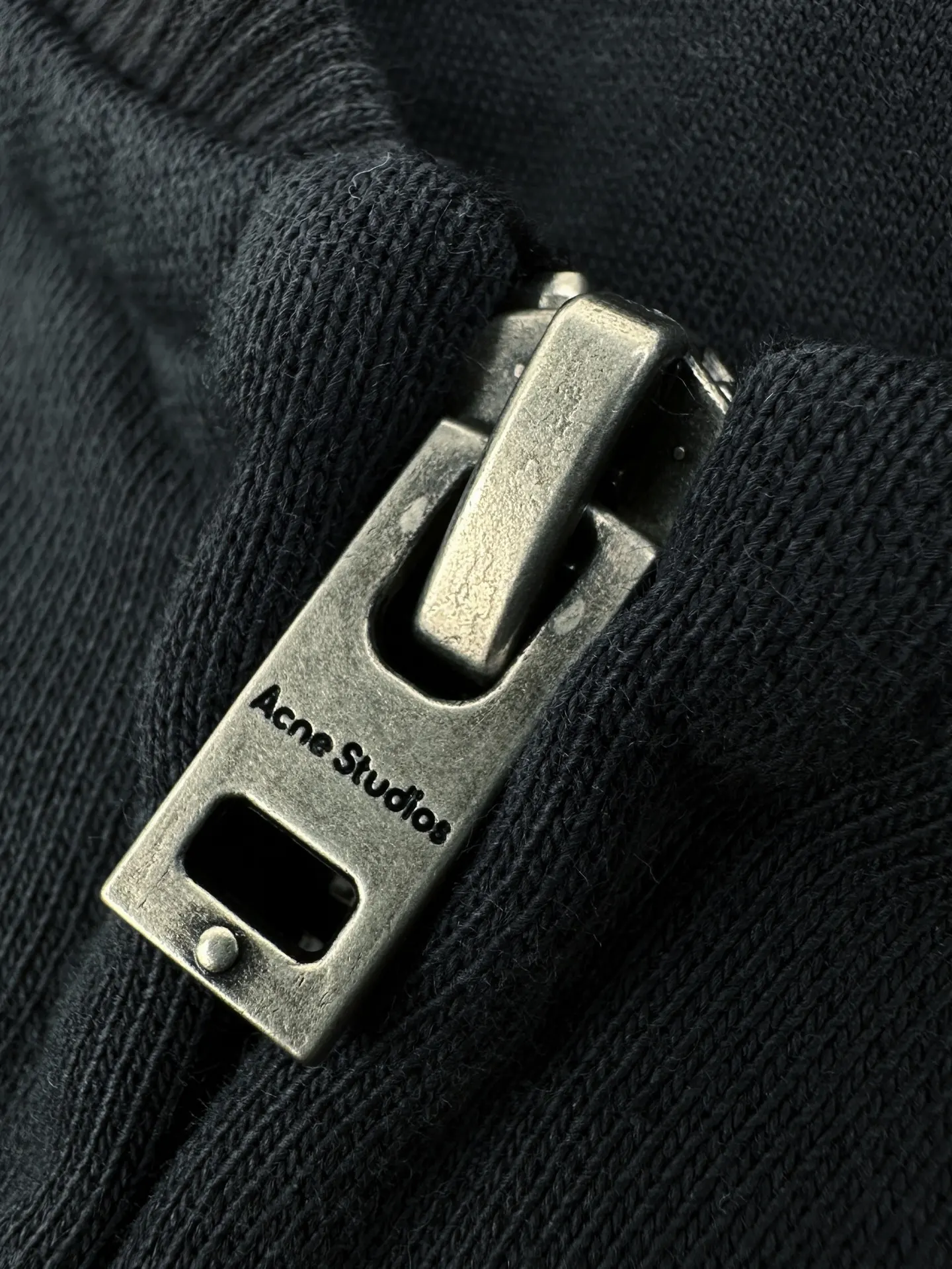Logo Print Distressed Zip-Up Sweatshirt D31023481 — view 4