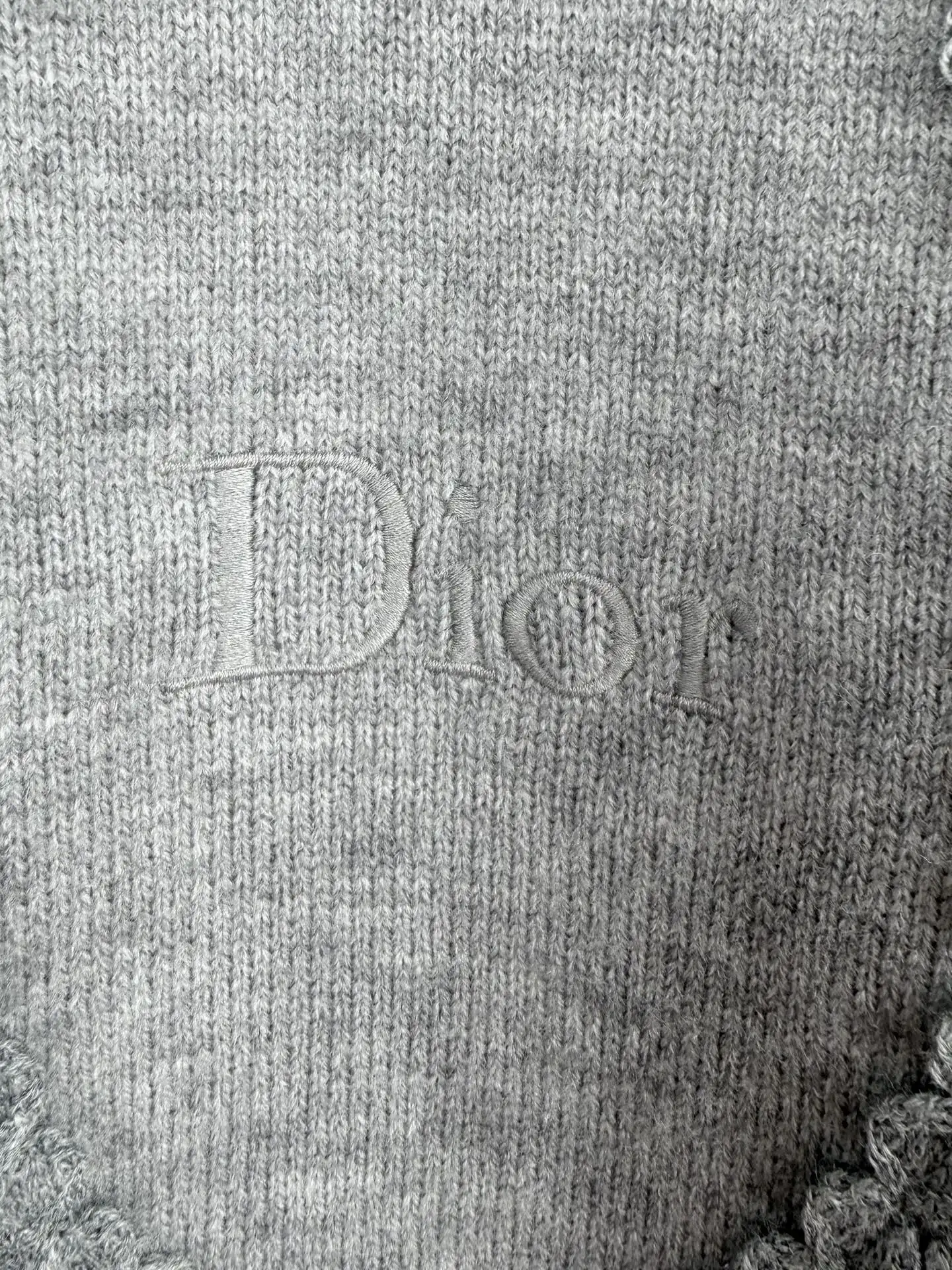 Wreath Embroidery Logo Knit Sweater D31020022 — view 8