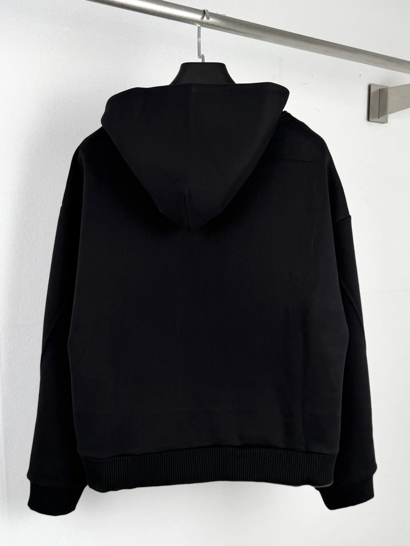 Logo-Embroidered Zip-Up Hoodie D31021438 — view 3