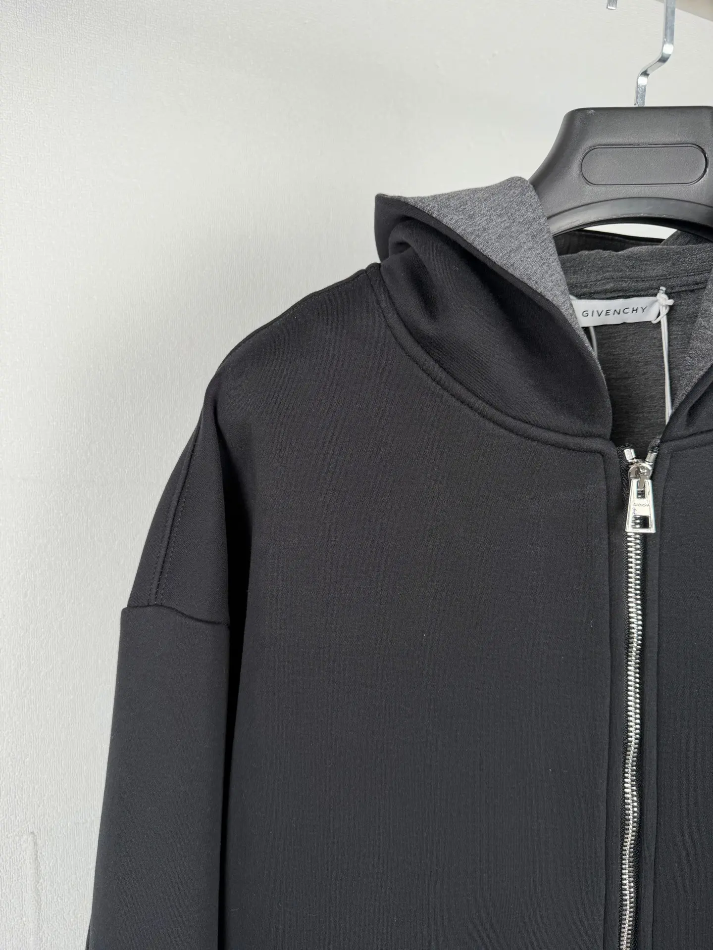 Logo-Embroidered Zip-Up Hoodie D31021438 — view 6