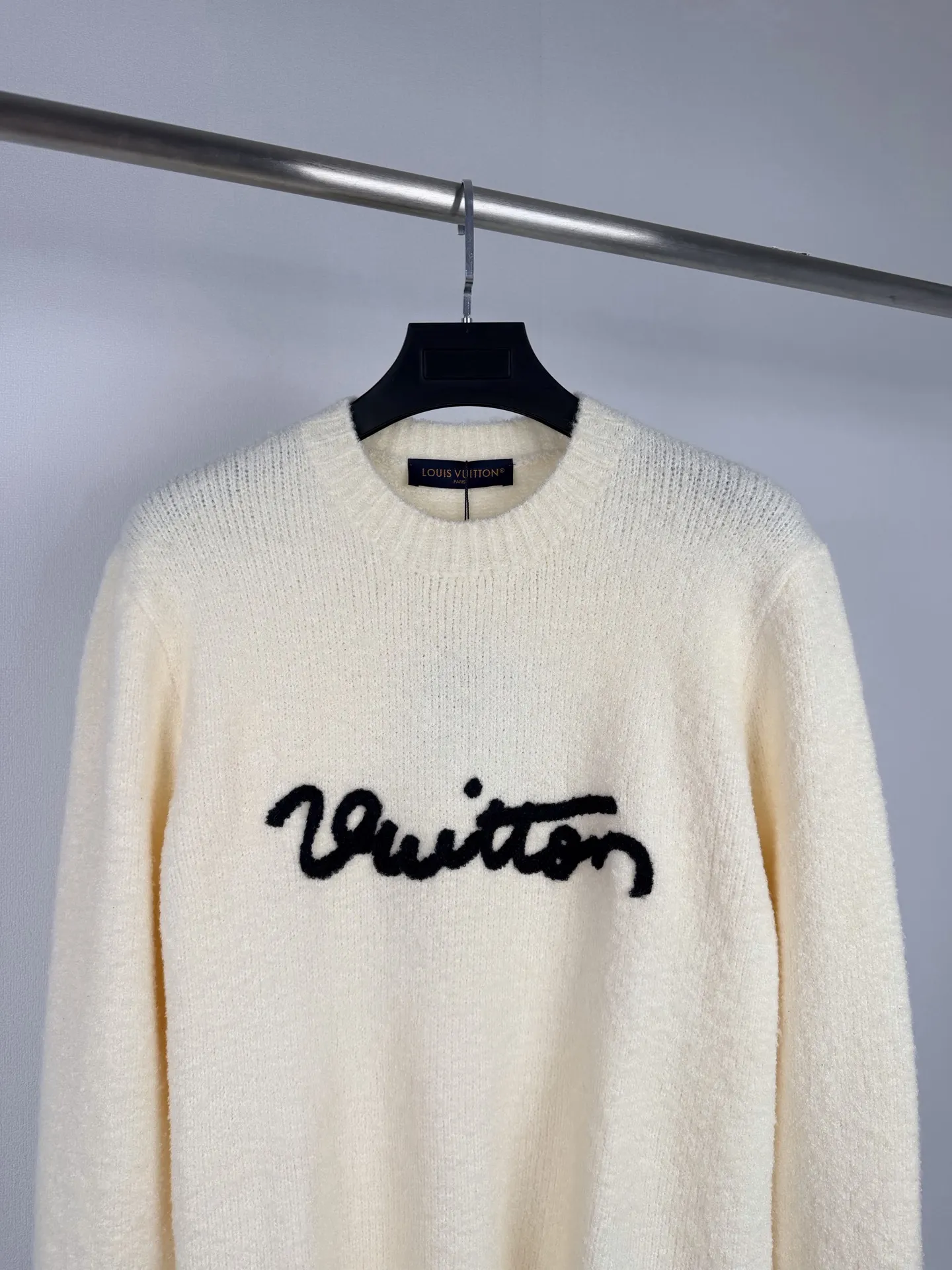 Logo Embroidery Crew-Neck Knit Sweater D31020034 — view 2
