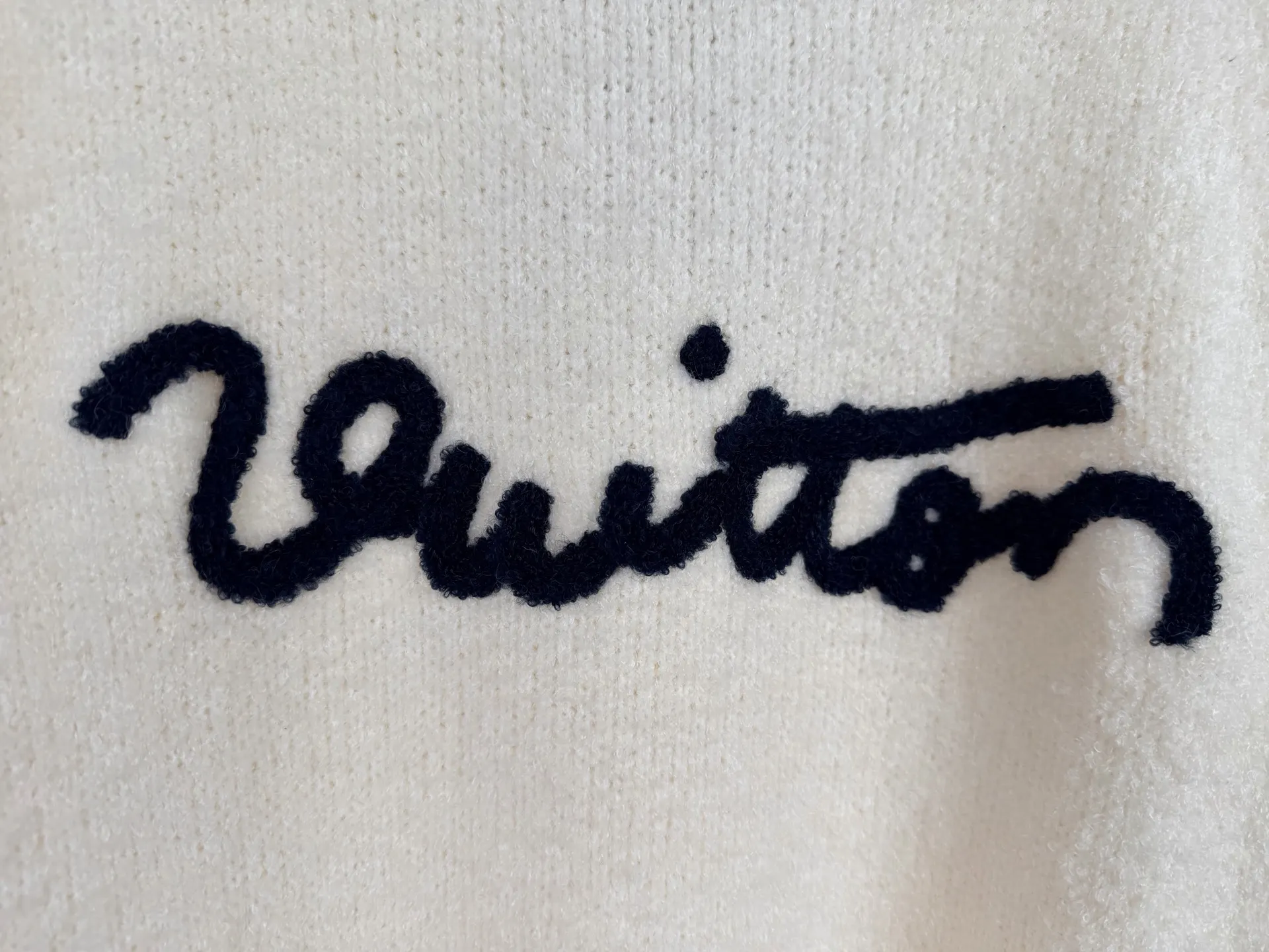 Logo Embroidery Crew-Neck Knit Sweater D31020034 — view 6