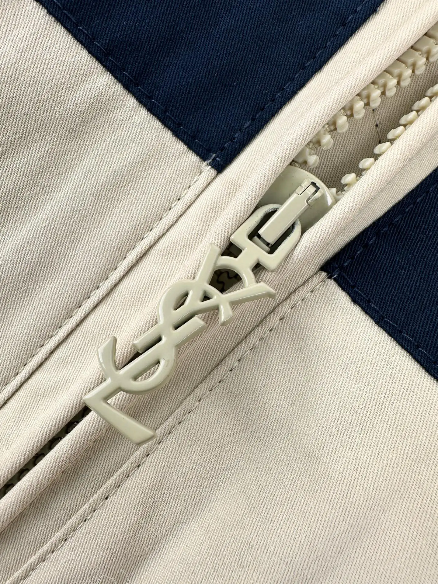 Logo-Embroidered Color-Block Poplin Jacket D31521408 — view 6