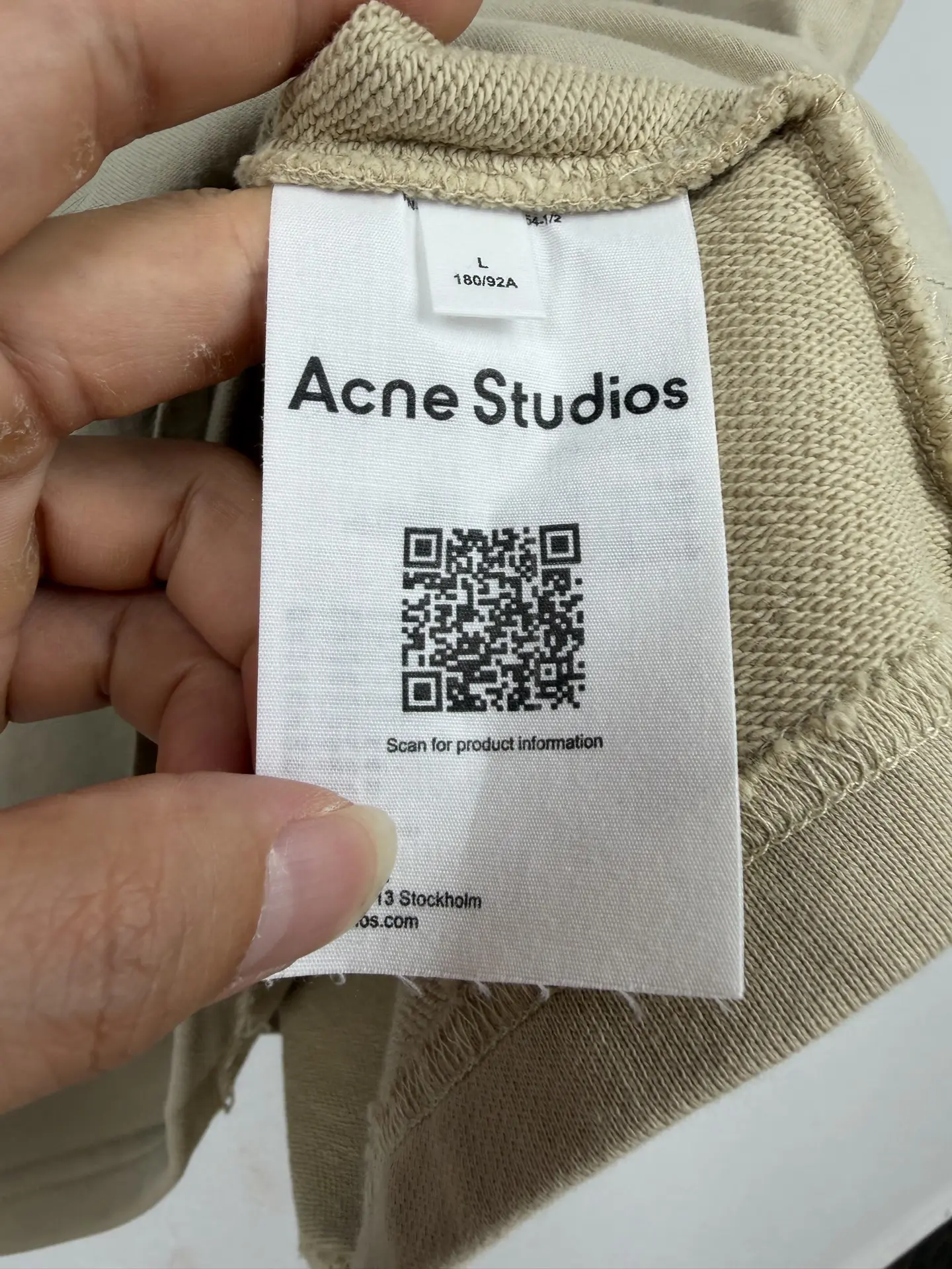 Layered-Effect Logo Graphic Hoodie D31520020 — view 11