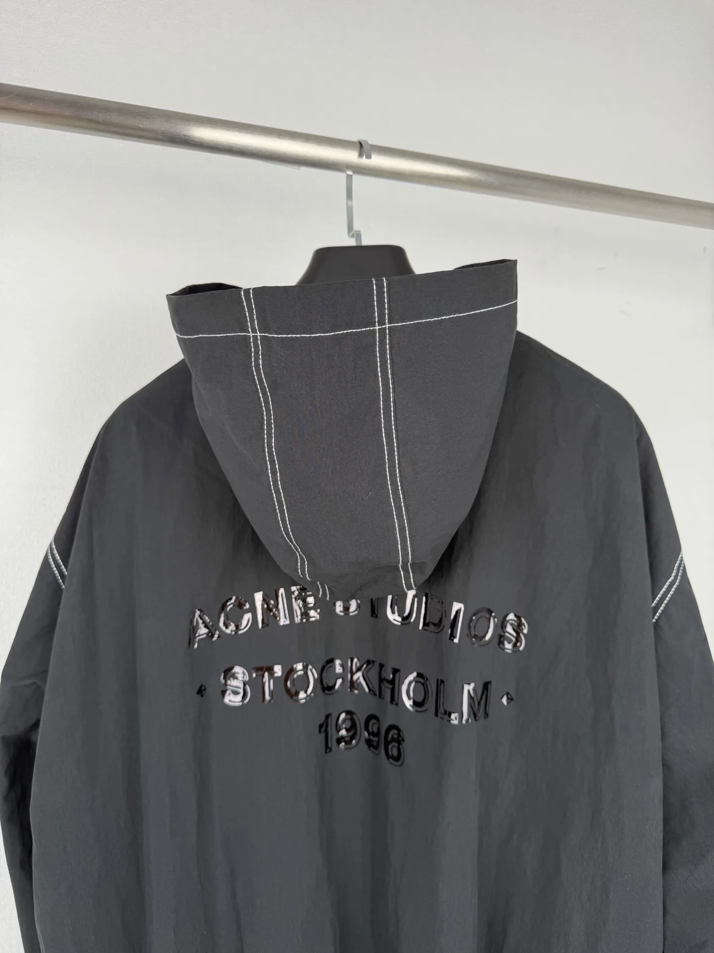 Acne Studios 1996 Logo Contrast Stitch Hooded Jacket D31520010 — view 2