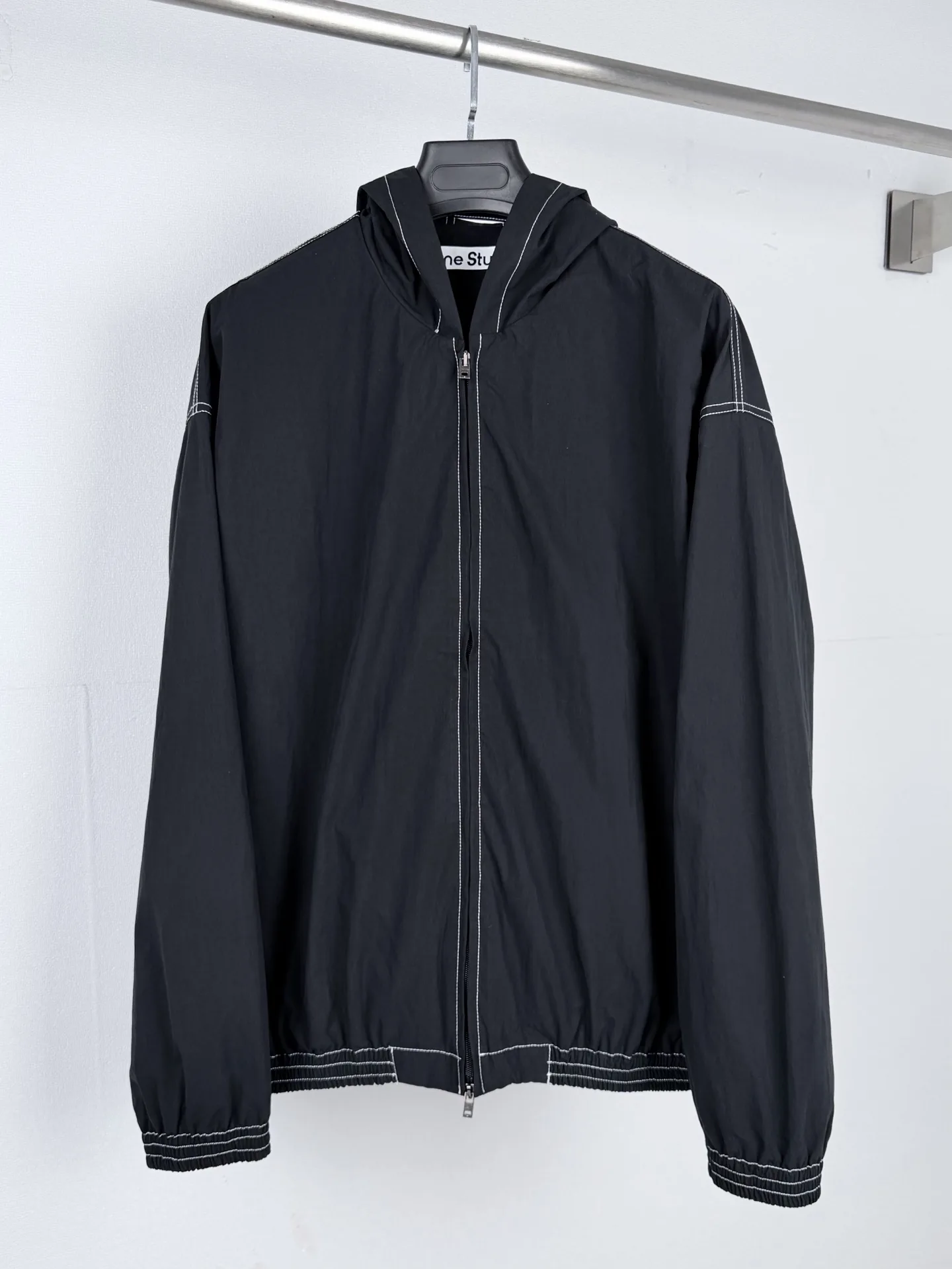 Acne Studios 1996 Logo Contrast Stitch Hooded Jacket D31520010 — view 3