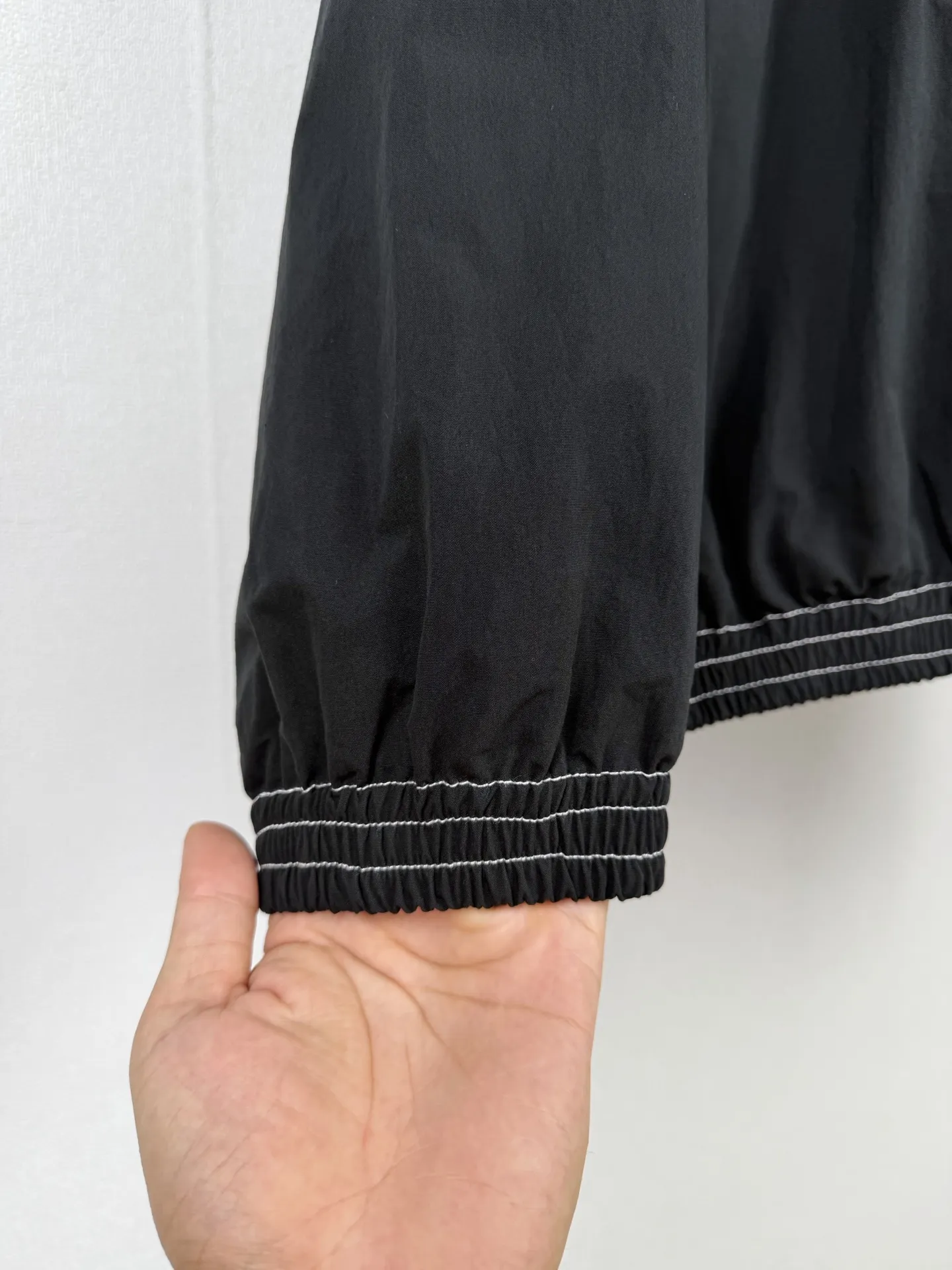 Acne Studios 1996 Logo Contrast Stitch Hooded Jacket D31520010 — view 9