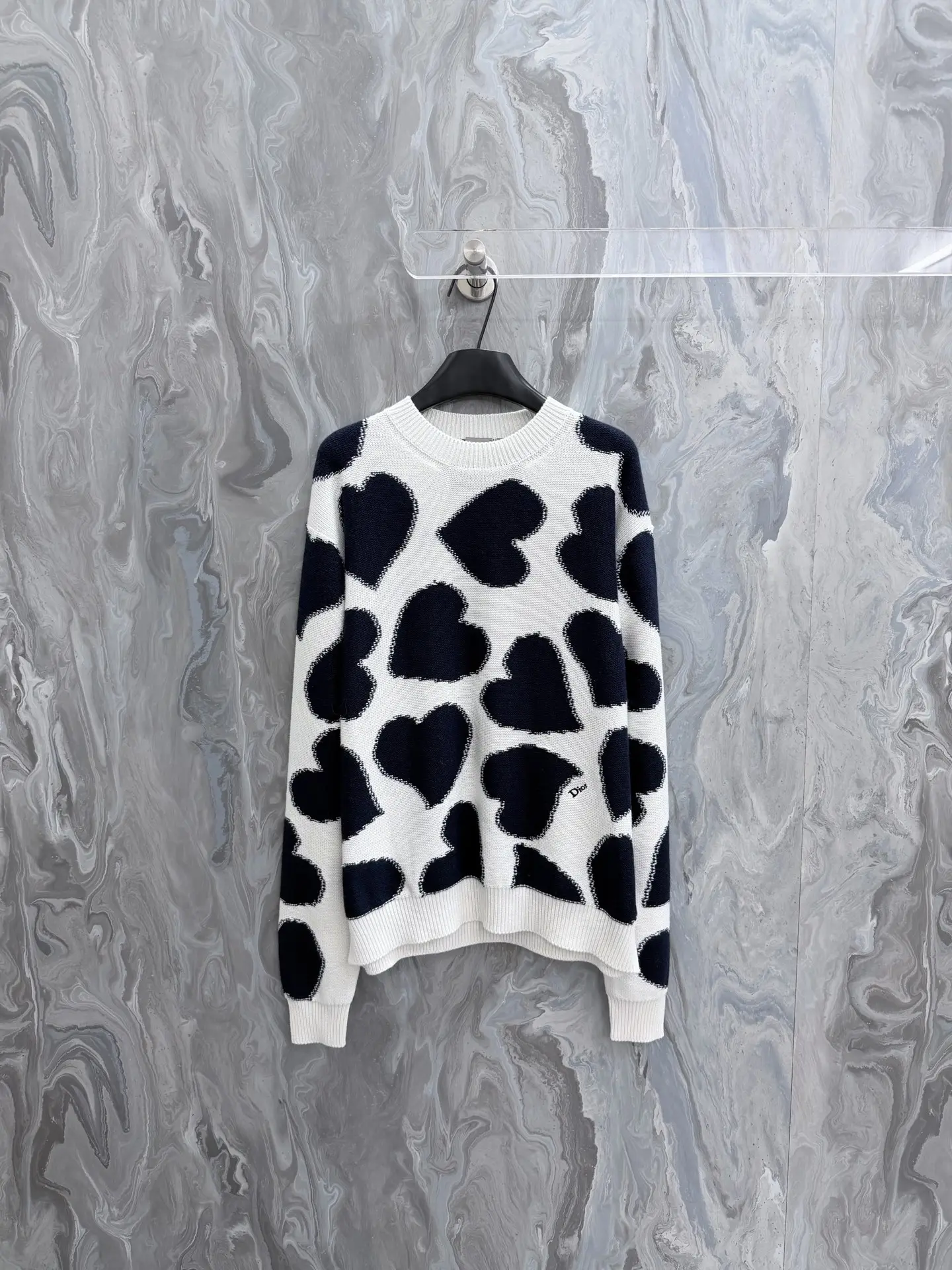Heart-Intarsia Crew-Neck Knit Sweater D31522042