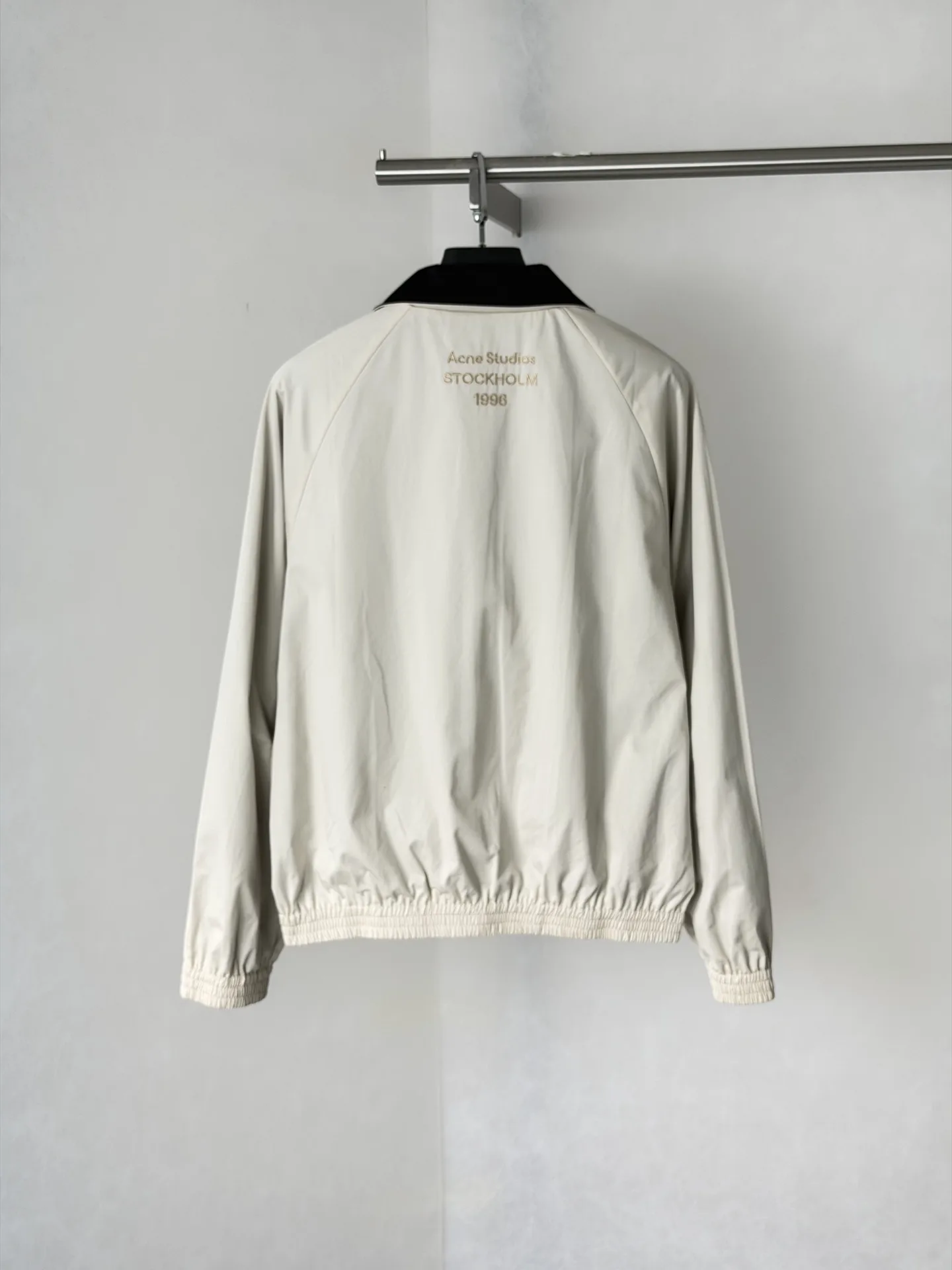 Logo-Embroidered Poplin Harrington Jacket D31823453 — view 2