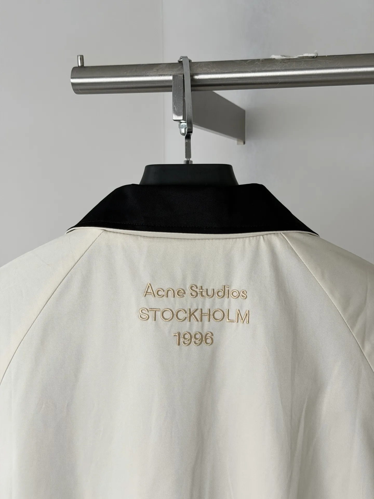 Logo-Embroidered Poplin Harrington Jacket D31823453 — view 4