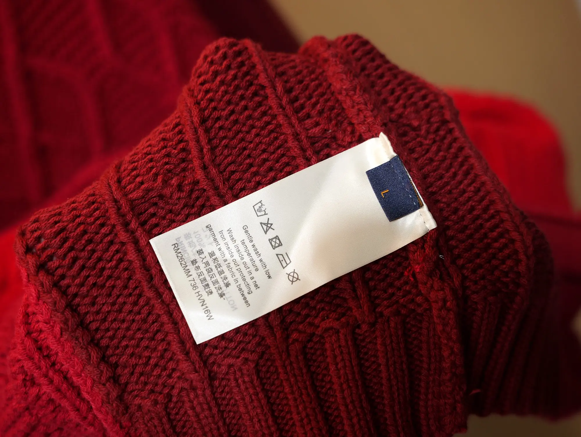Cable-Knit Tonal Gradient Sweater D32021418 — view 9