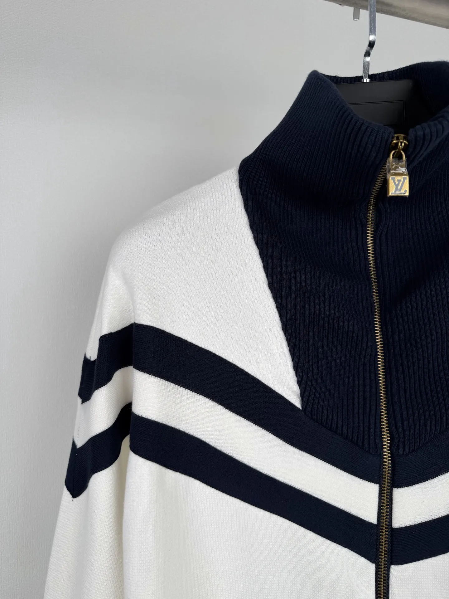 Nautical Zip-Up Cotton Knit Cardigan D32020030 — view 6