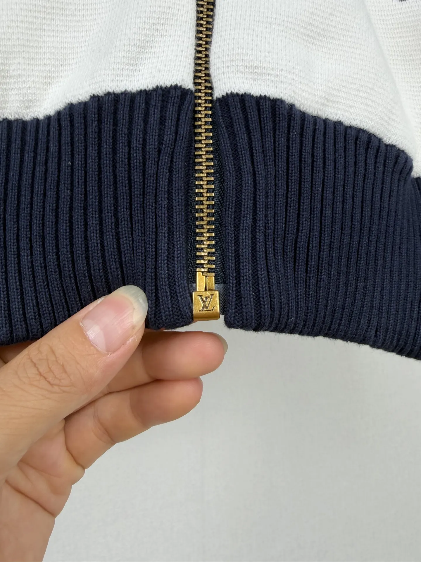 Nautical Zip-Up Cotton Knit Cardigan D32020030 — view 11