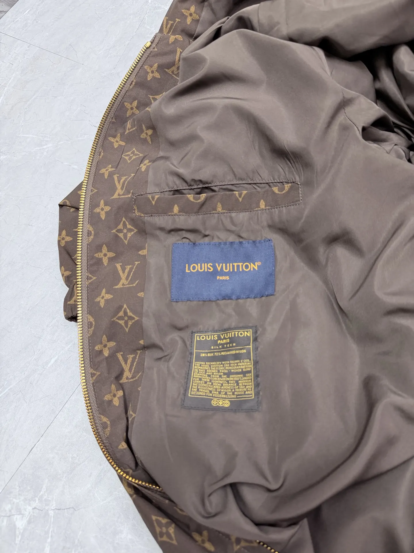 Monogram Print Hooded Windbreaker Jacket D32022029 — view 7