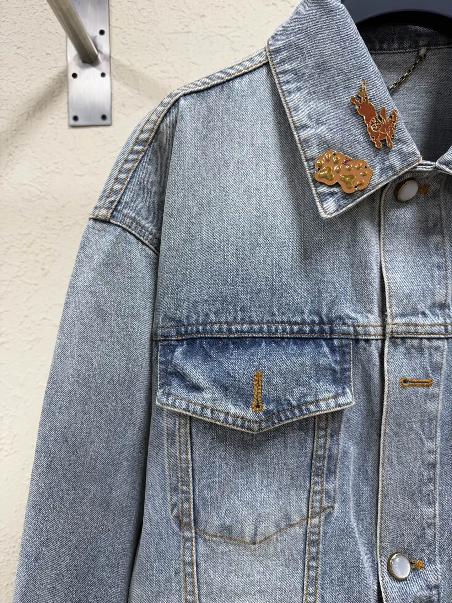 Embellished Denim Trucker Jacket D33021881 — view 5