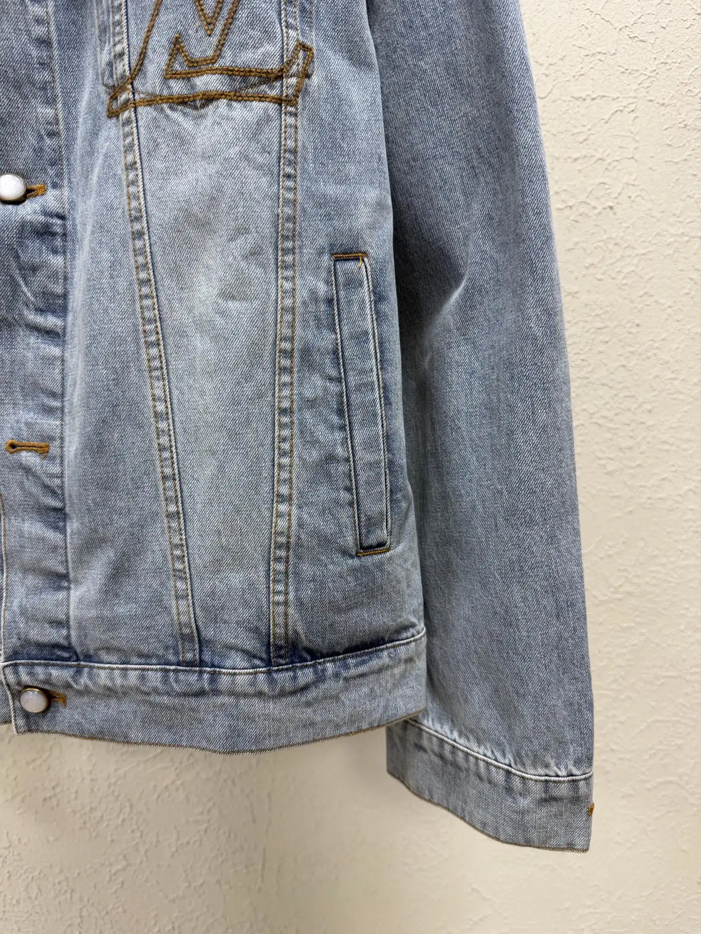 Embellished Denim Trucker Jacket D33021881 — view 6