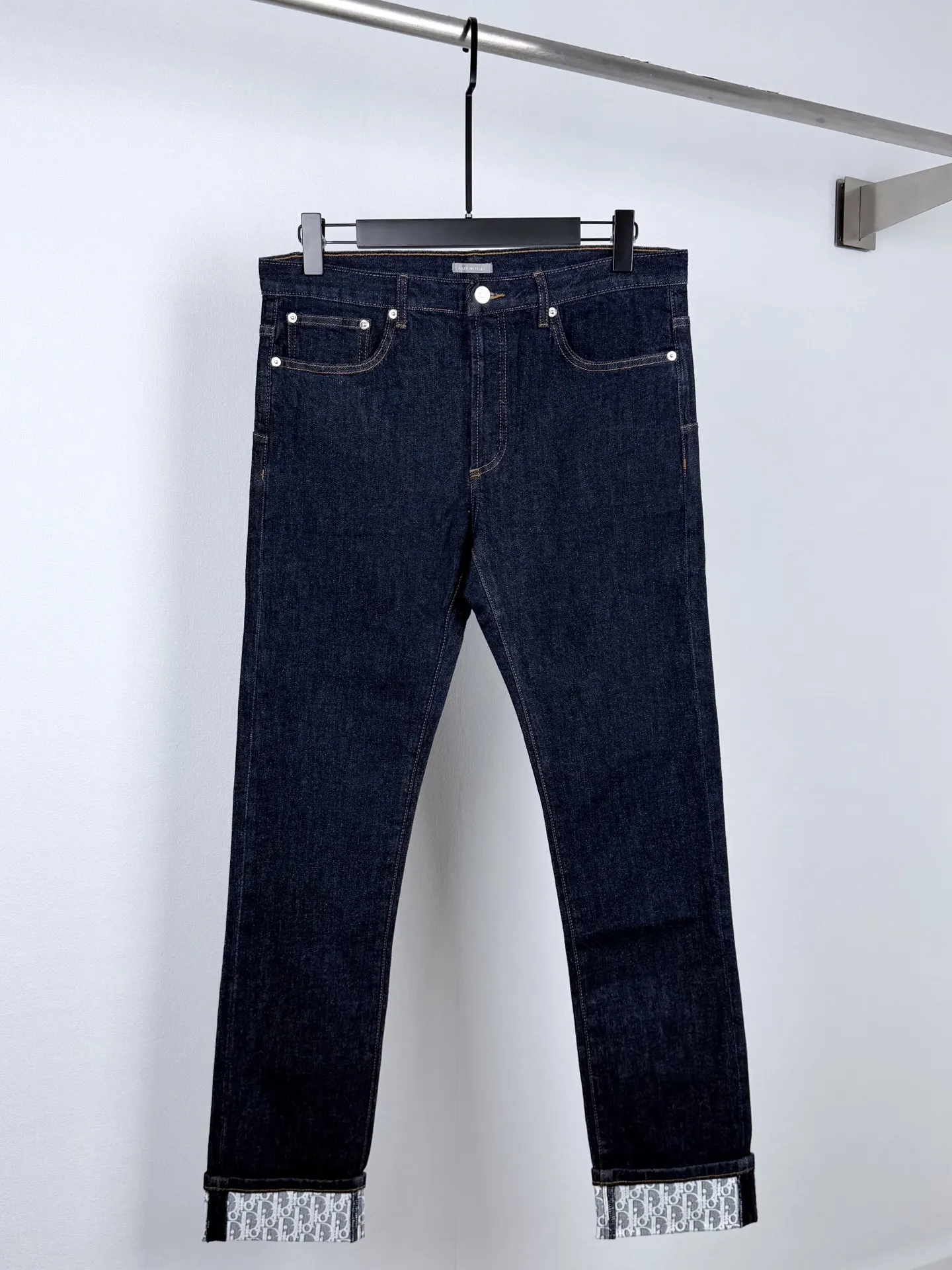 Oblique Monogram Cuff Straight-Leg Jeans D33020091